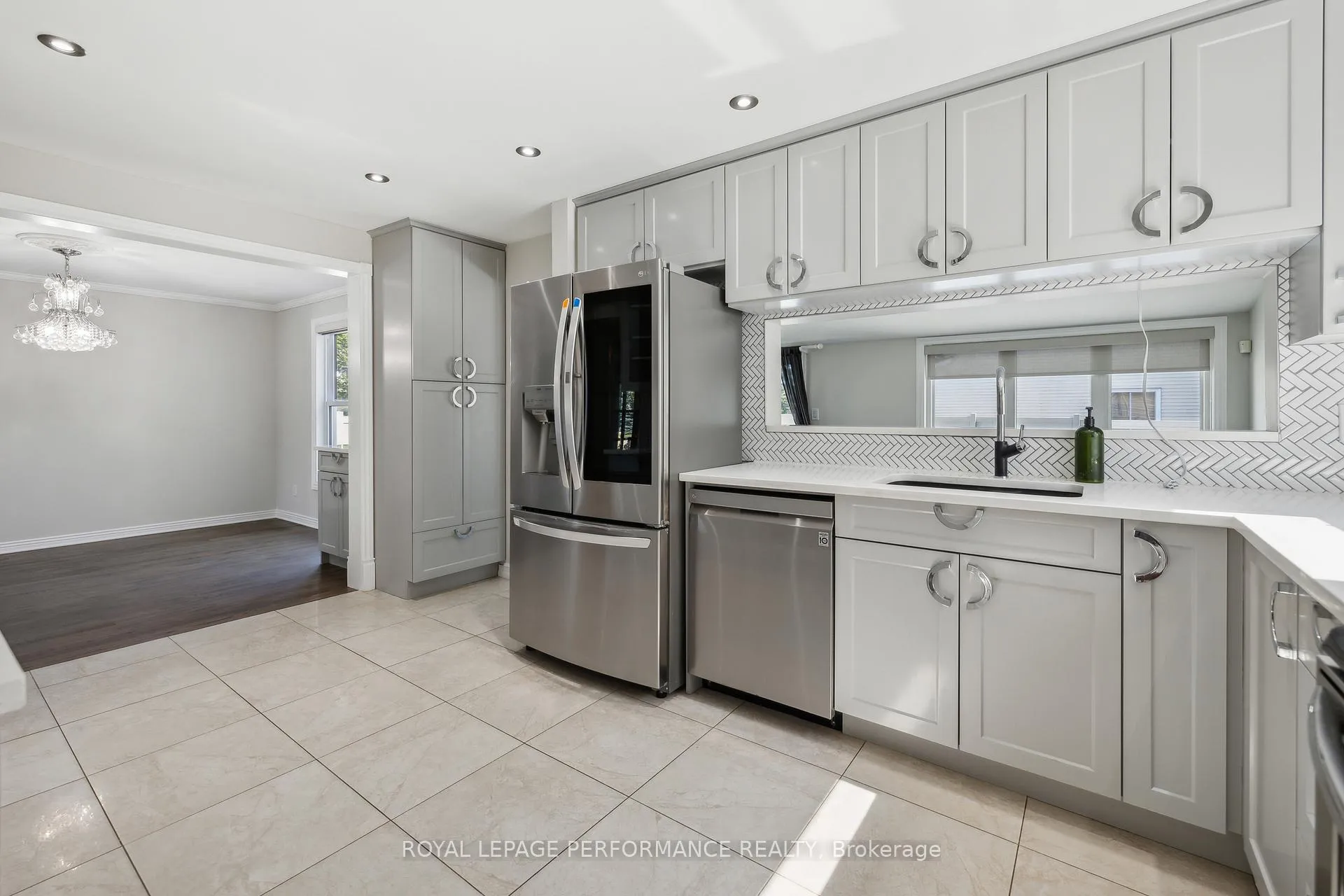 Photo 14 of 1873 Du Clairvaux Road, Ottawa, Chapel Hill — HOMEH