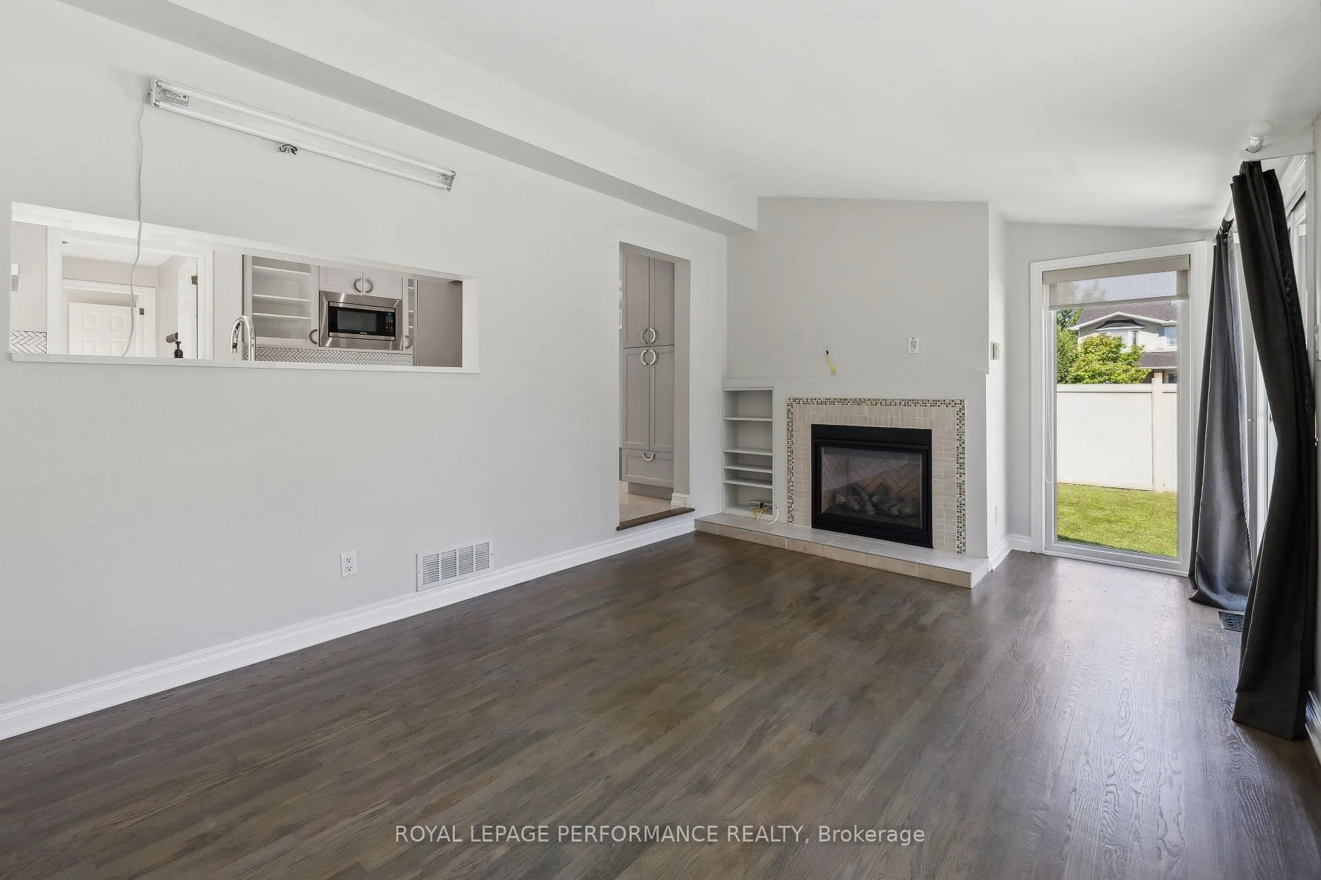 Photo 17 of 1873 Du Clairvaux Road, Ottawa, Chapel Hill — HOMEH