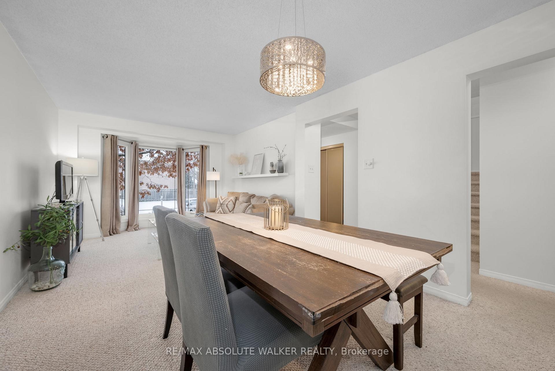 Photo 9 of 1973 Crestmont Place, Ottawa, Chapel Hill South - Orleans Village — HOMEH