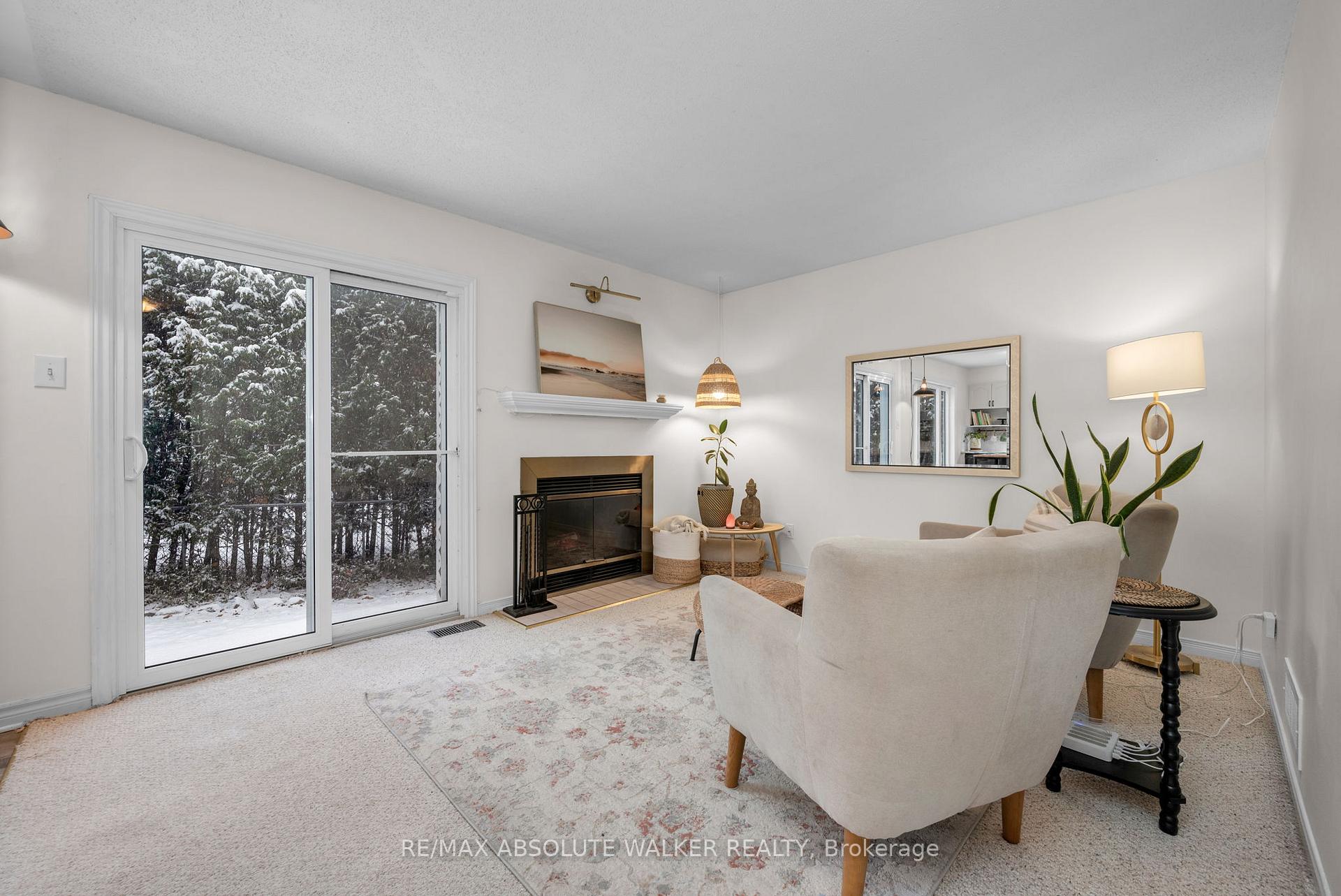 Photo 10 of 1973 Crestmont Place, Ottawa, Chapel Hill South - Orleans Village — HOMEH