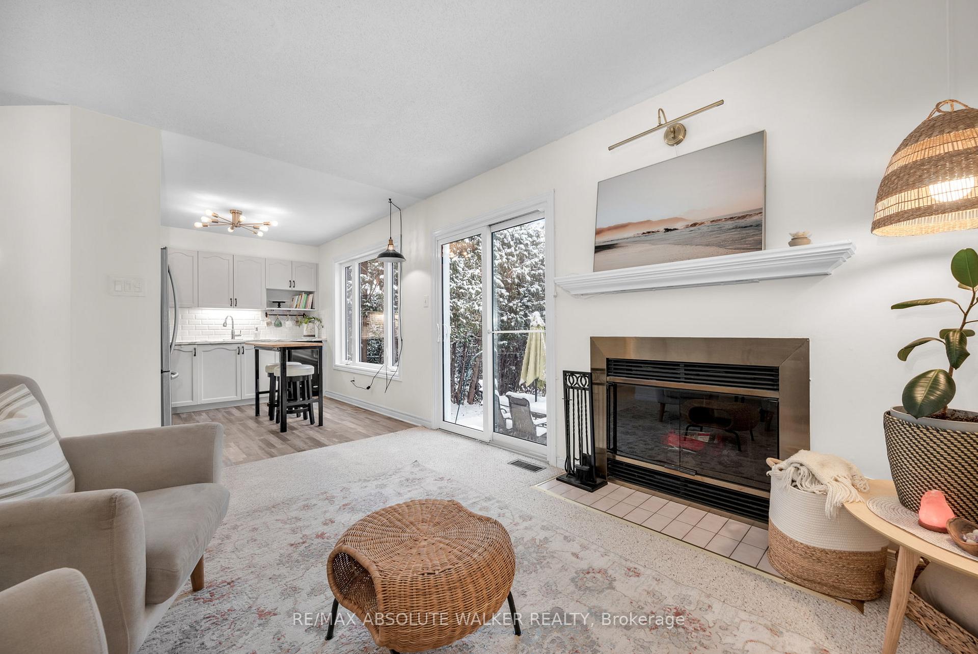 Photo 12 of 1973 Crestmont Place, Ottawa, Chapel Hill South - Orleans Village — HOMEH
