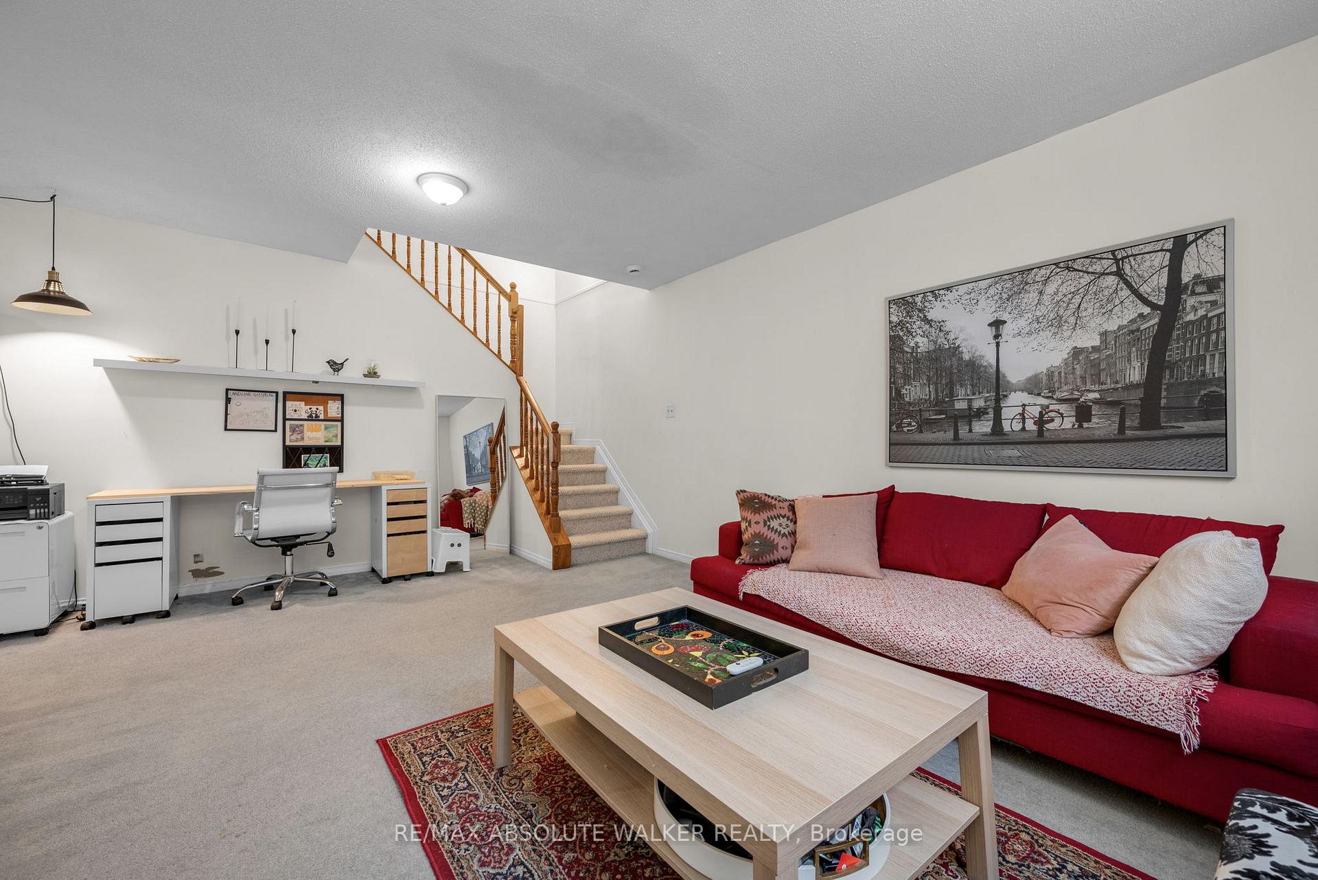 Photo 33 of 1973 Crestmont Place, Ottawa, Chapel Hill South - Orleans Village — HOMEH