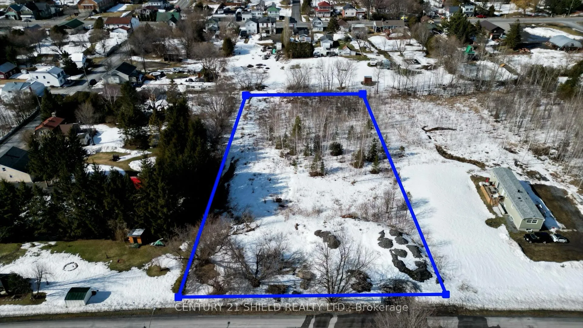 Photo 2 of 21963 Sauve Street, North Glengarry, North Glengarry (Lochiel) Twp — HOMEH