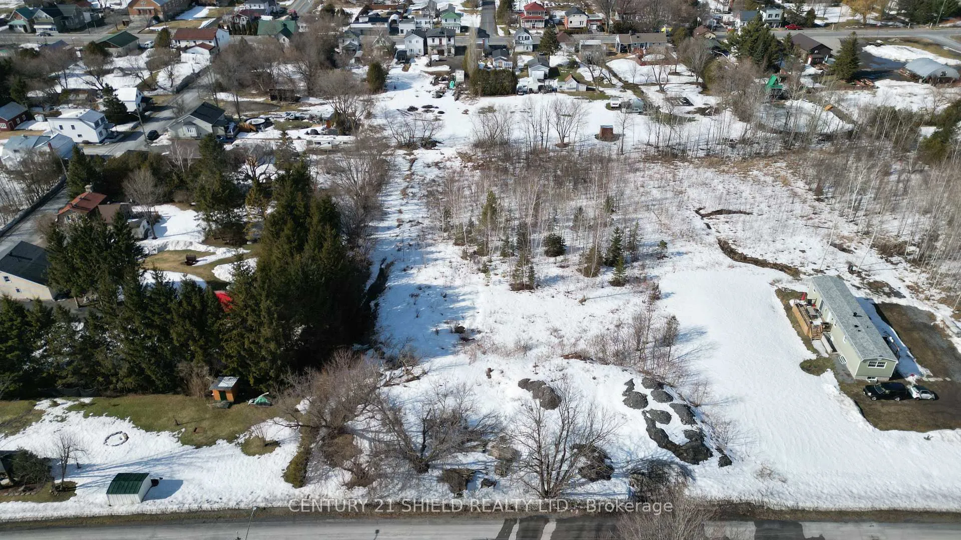 Photo 3 of 21963 Sauve Street, North Glengarry, North Glengarry (Lochiel) Twp — HOMEH