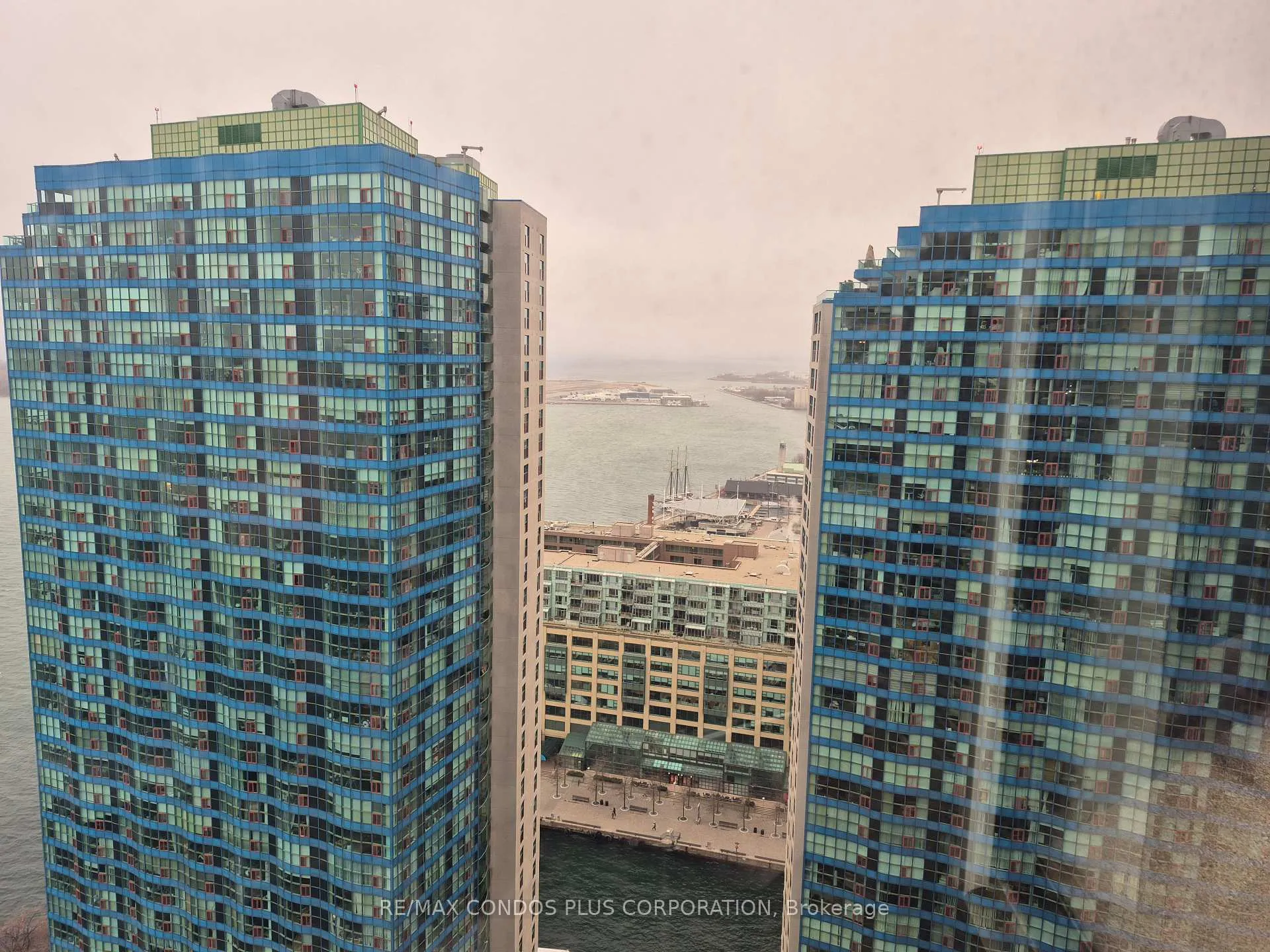 Photo 8 of Unit 3412, 55 Harbour Square, Toronto, Waterfront Communities — HOMEH