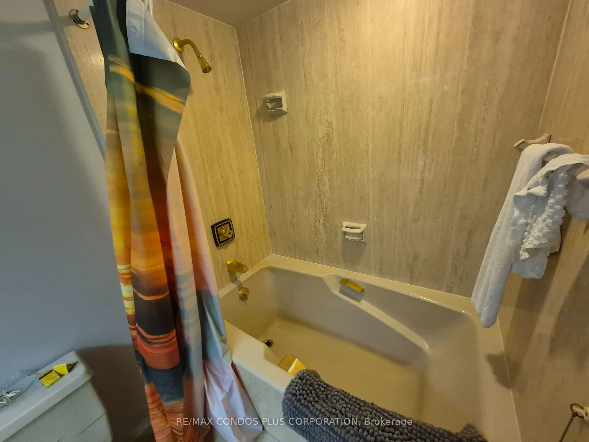 Photo 10 of Unit 3412, 55 Harbour Square, Toronto, Waterfront Communities — HOMEH