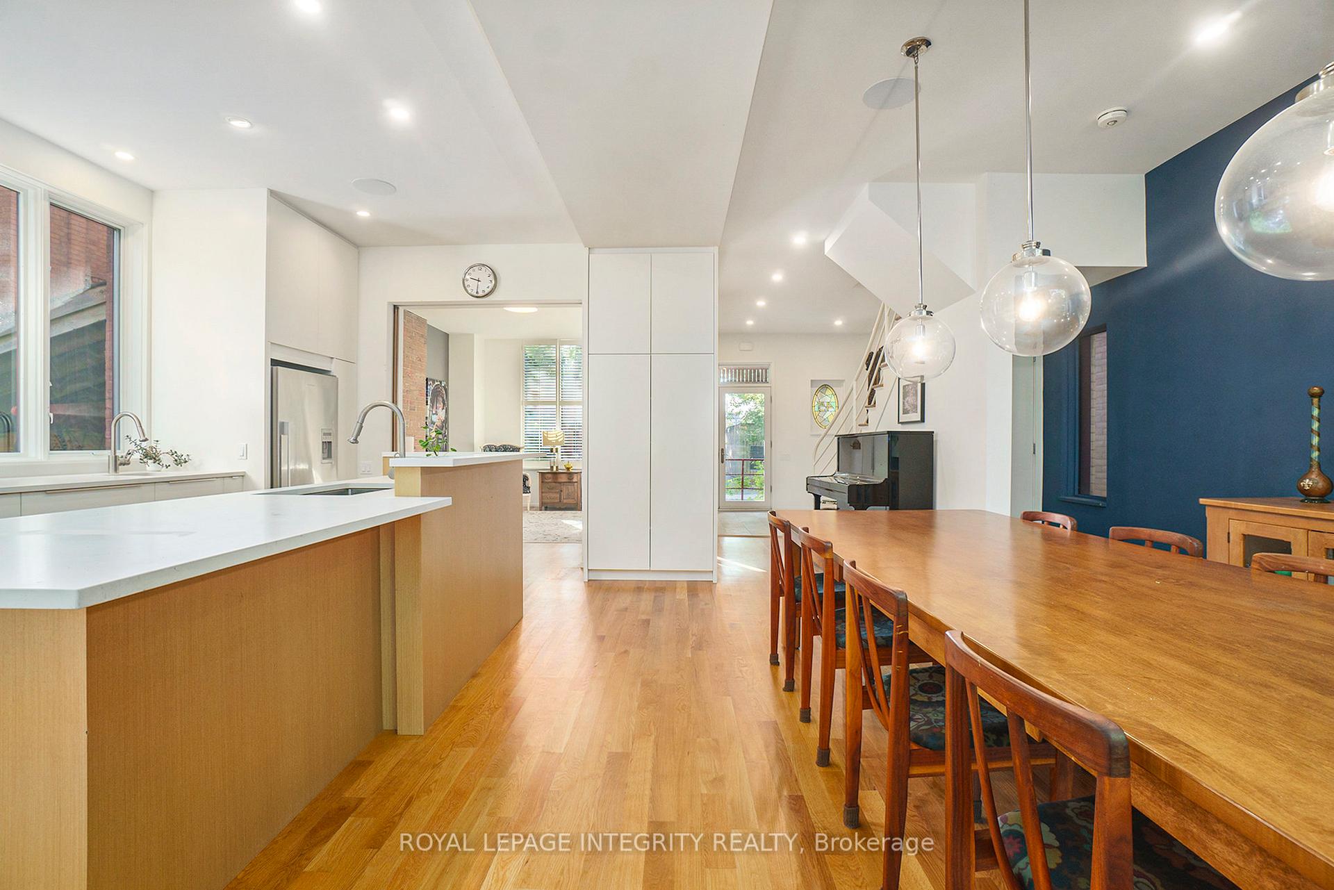 Photo 5 of 45 Mcleod Street, Ottawa, Ottawa Centre/Golden Triangle — HOMEH