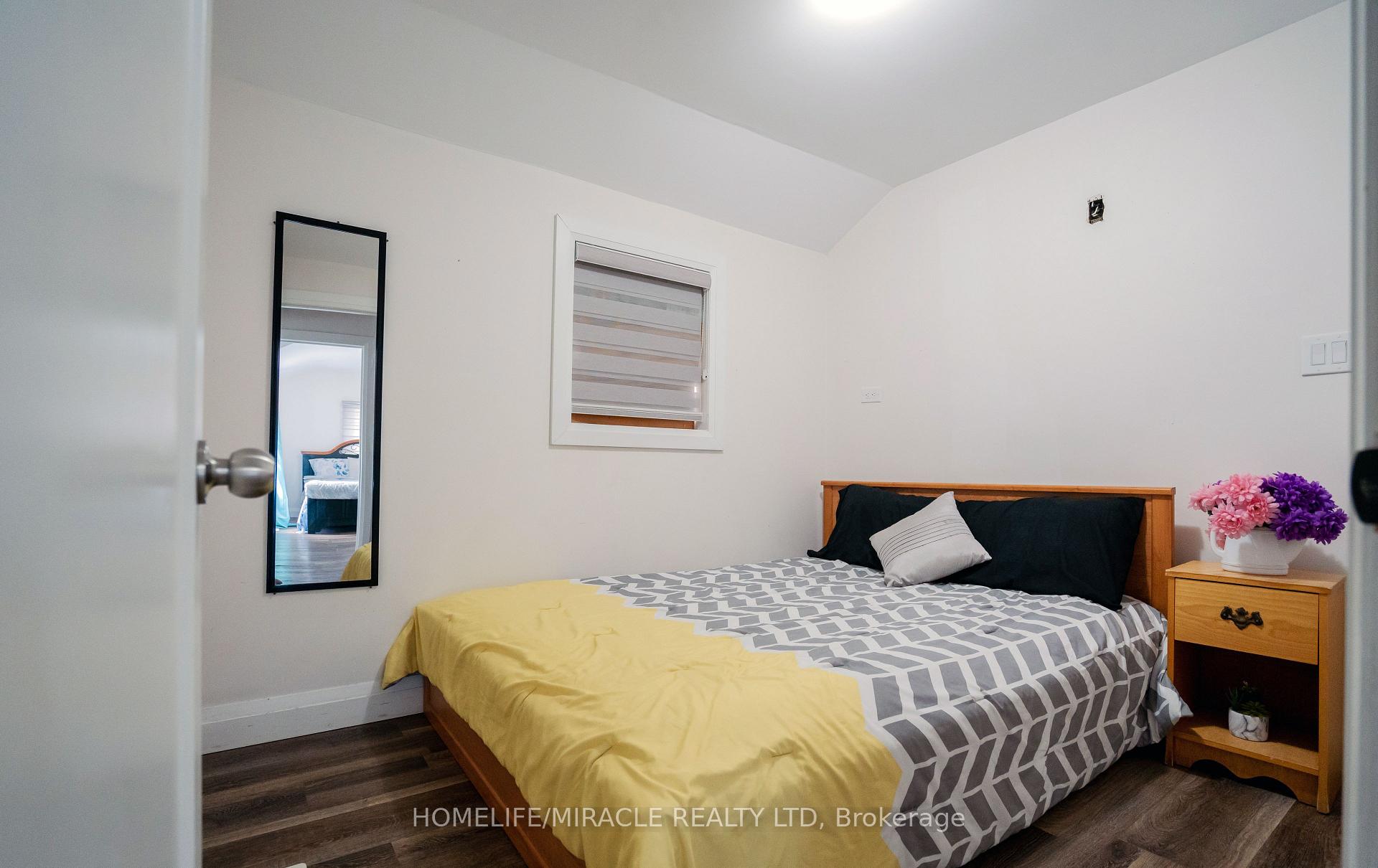 Photo 9 of 6483 Ash Street, Niagara Falls, Dorchester — HOMEH