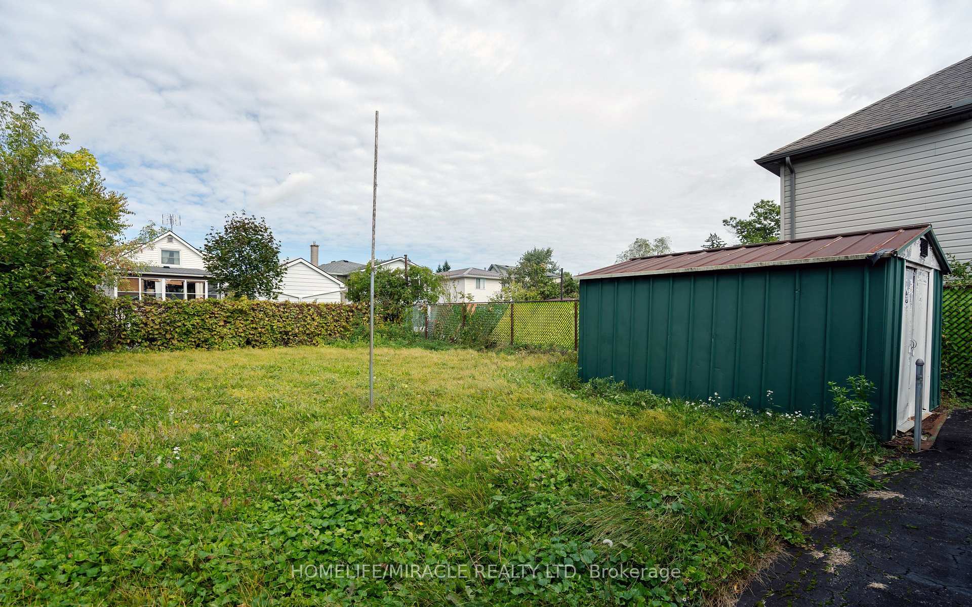 Photo 16 of 6483 Ash Street, Niagara Falls, Dorchester — HOMEH