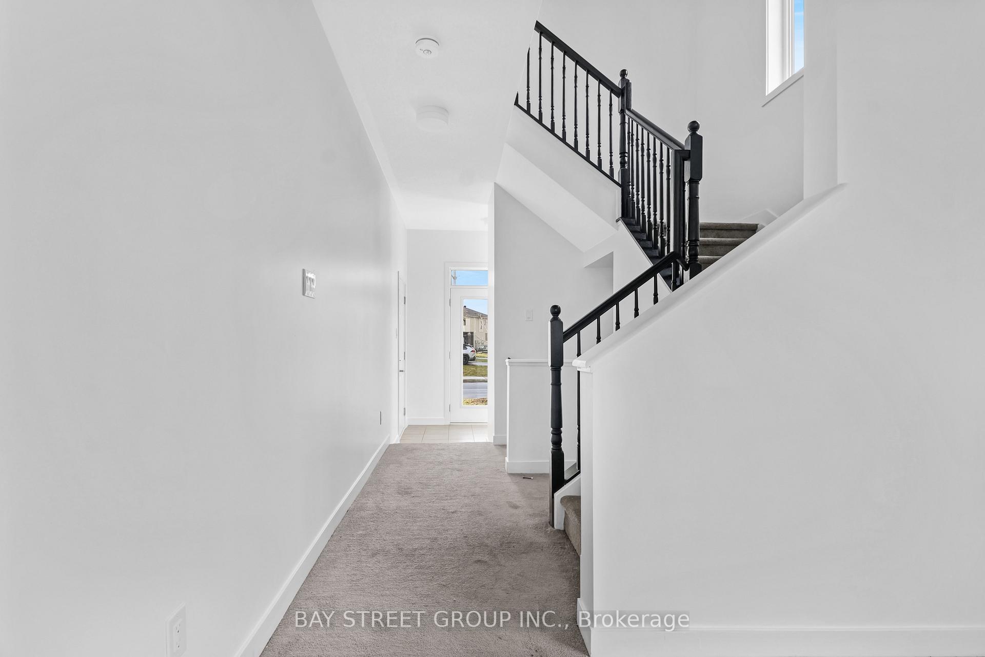 Photo 13 of 2130 Winsome Terrace, Ottawa, Fallingbrook/Gardenway South — HOMEH