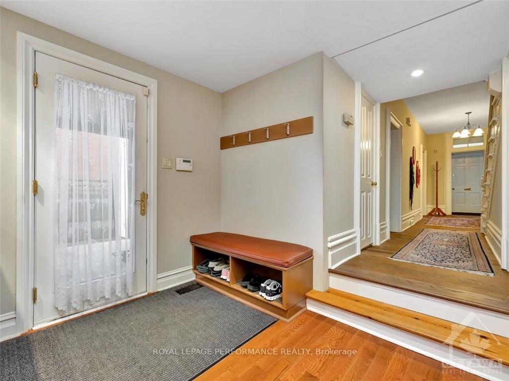 Photo 13 of 37 Charles Street, Ottawa, New Edinburgh — HOMEH