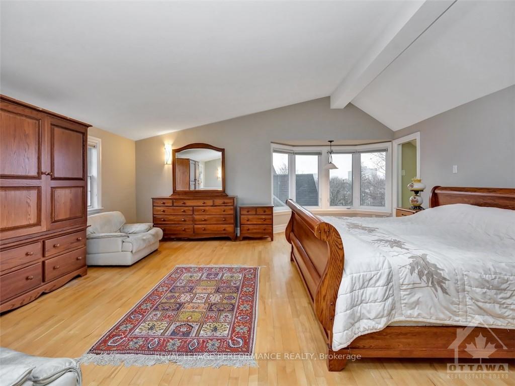 Photo 21 of 37 Charles Street, Ottawa, New Edinburgh — HOMEH