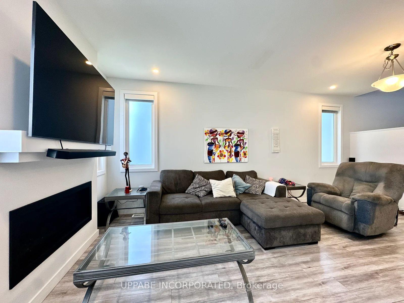 Photo 6 of 63 Gardenpost Terrace, Ottawa, Avalon West — HOMEH