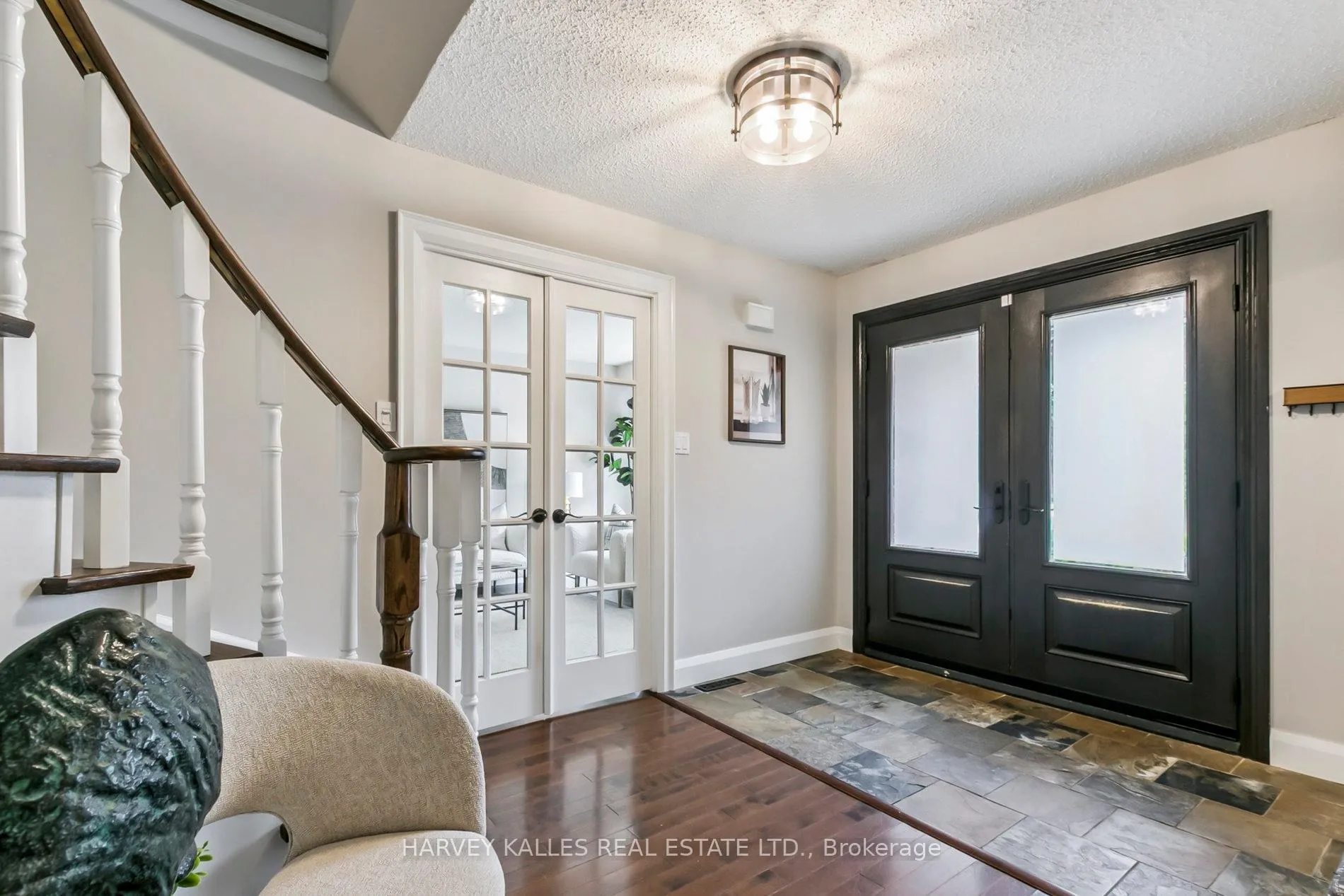 Photo 2 of 92 Golf Links Drive, Aurora, Aurora Highlands — HOMEH