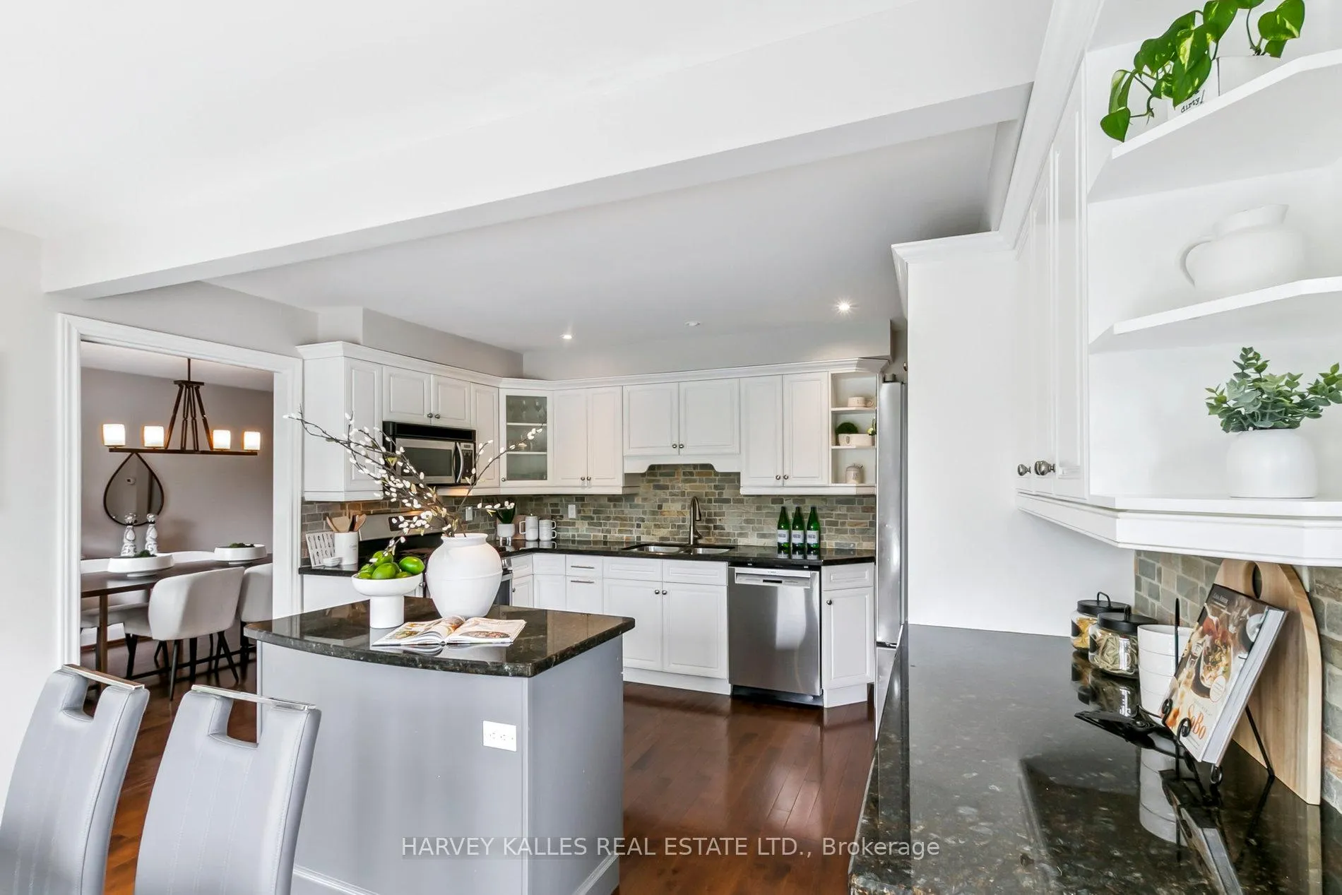 Photo 15 of 92 Golf Links Drive, Aurora, Aurora Highlands — HOMEH