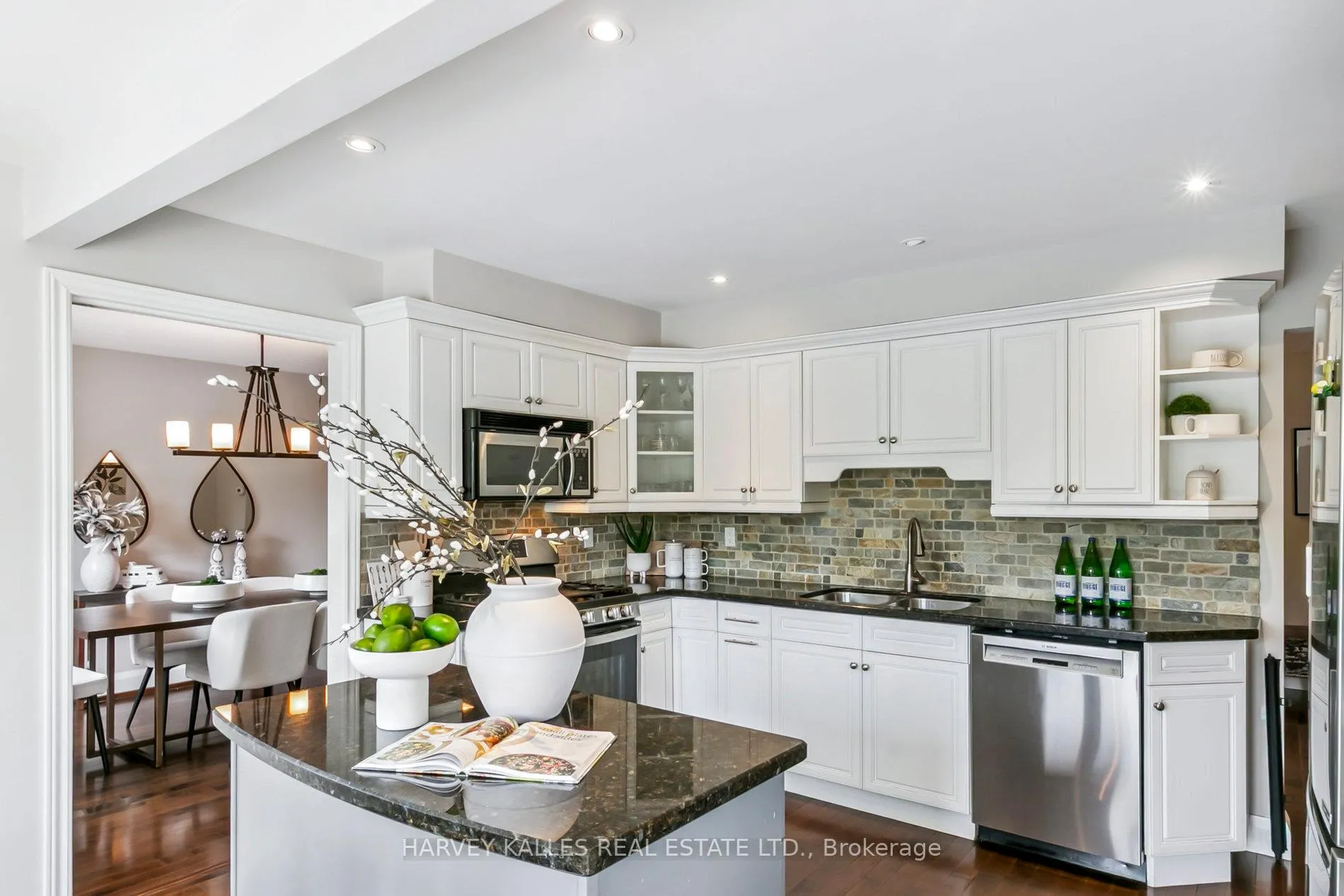 Photo 16 of 92 Golf Links Drive, Aurora, Aurora Highlands — HOMEH
