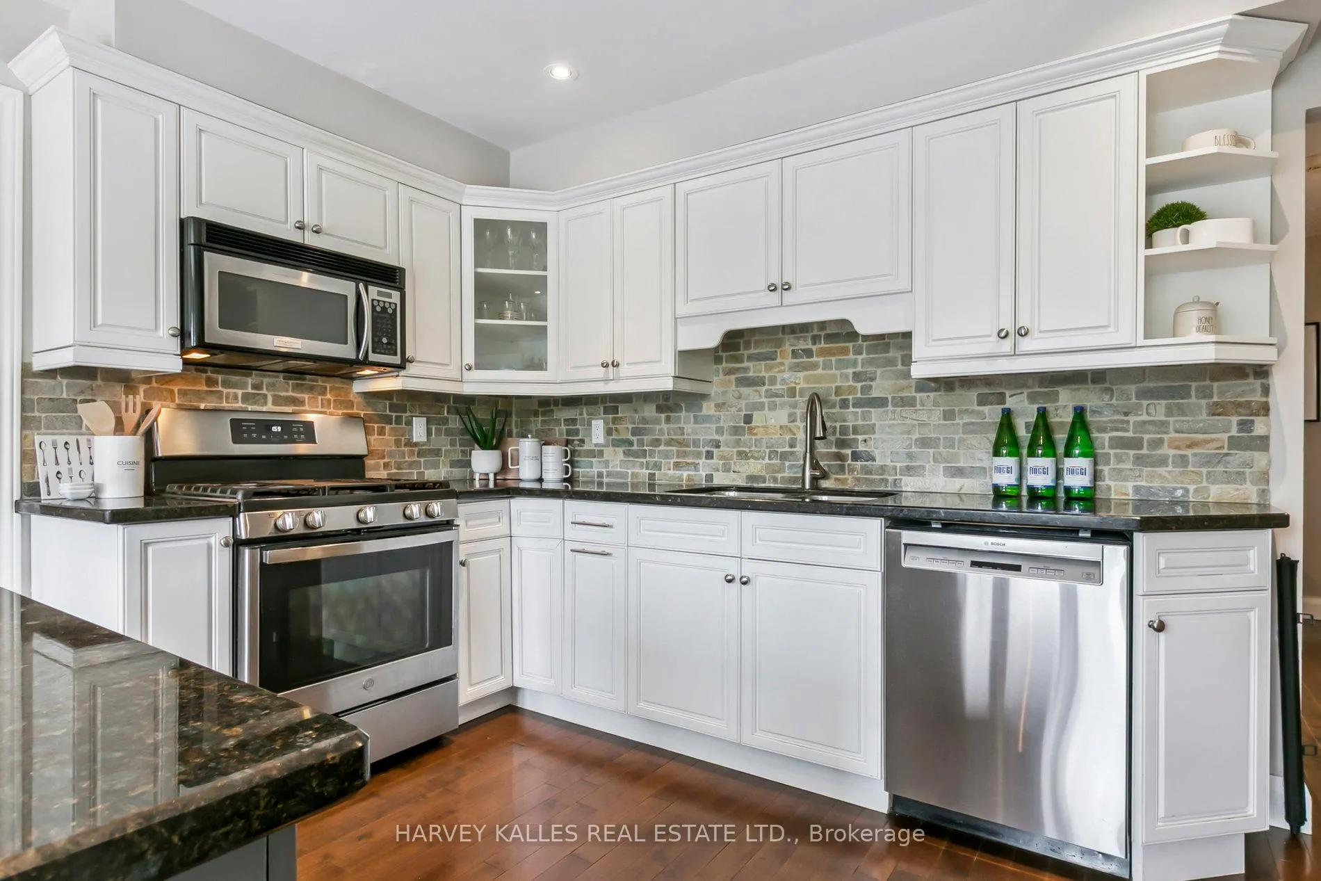 Photo 17 of 92 Golf Links Drive, Aurora, Aurora Highlands — HOMEH