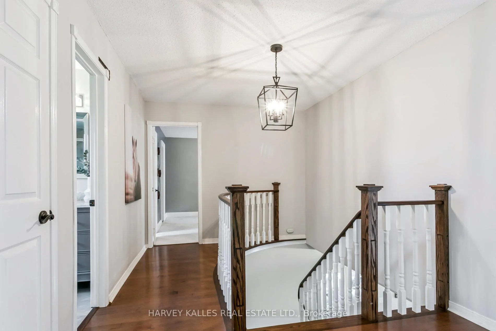 Photo 43 of 92 Golf Links Drive, Aurora, Aurora Highlands — HOMEH
