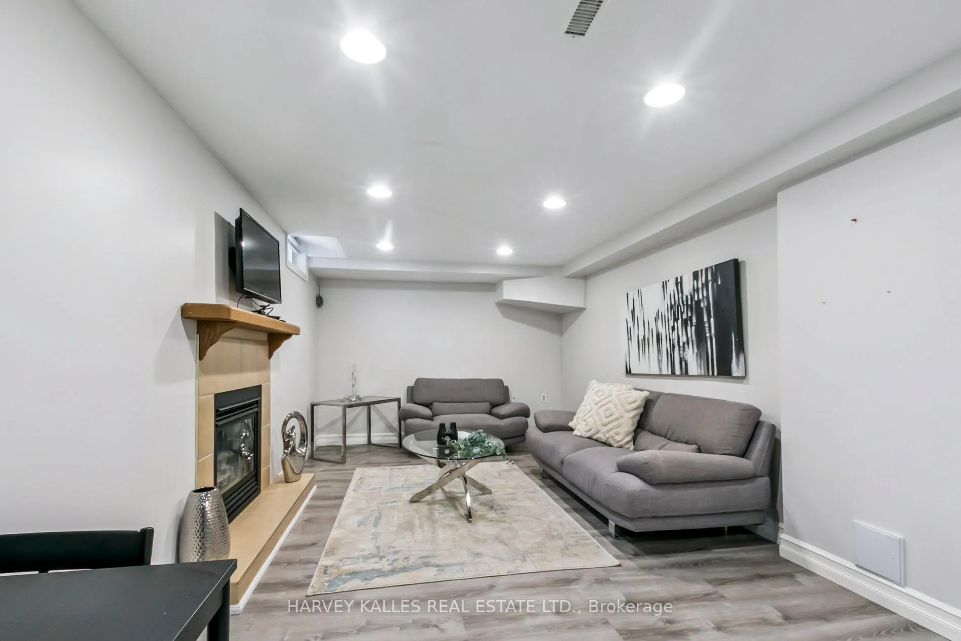 Photo 44 of 92 Golf Links Drive, Aurora, Aurora Highlands — HOMEH