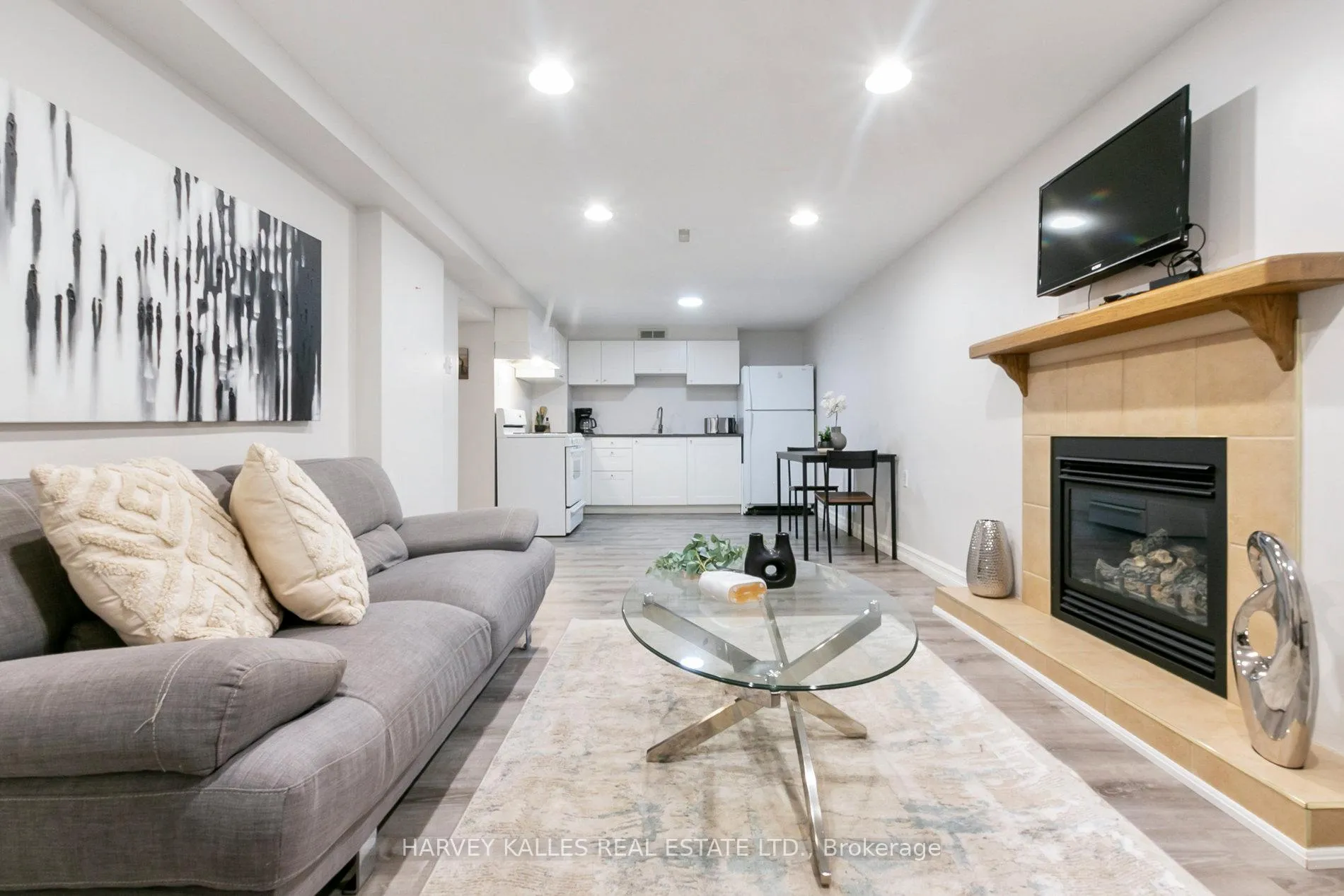 Photo 45 of 92 Golf Links Drive, Aurora, Aurora Highlands — HOMEH