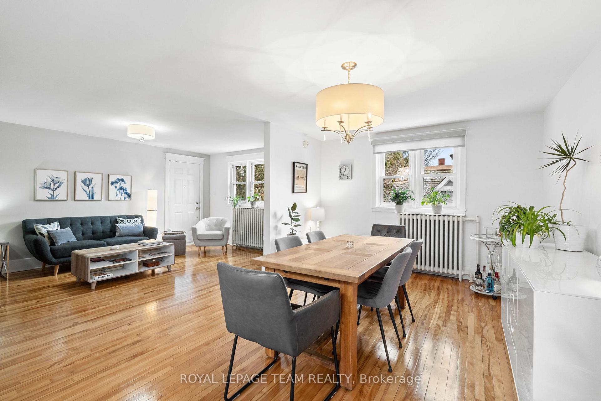 Photo 4 of 160 Crichton Street, Ottawa, New Edinburgh — HOMEH