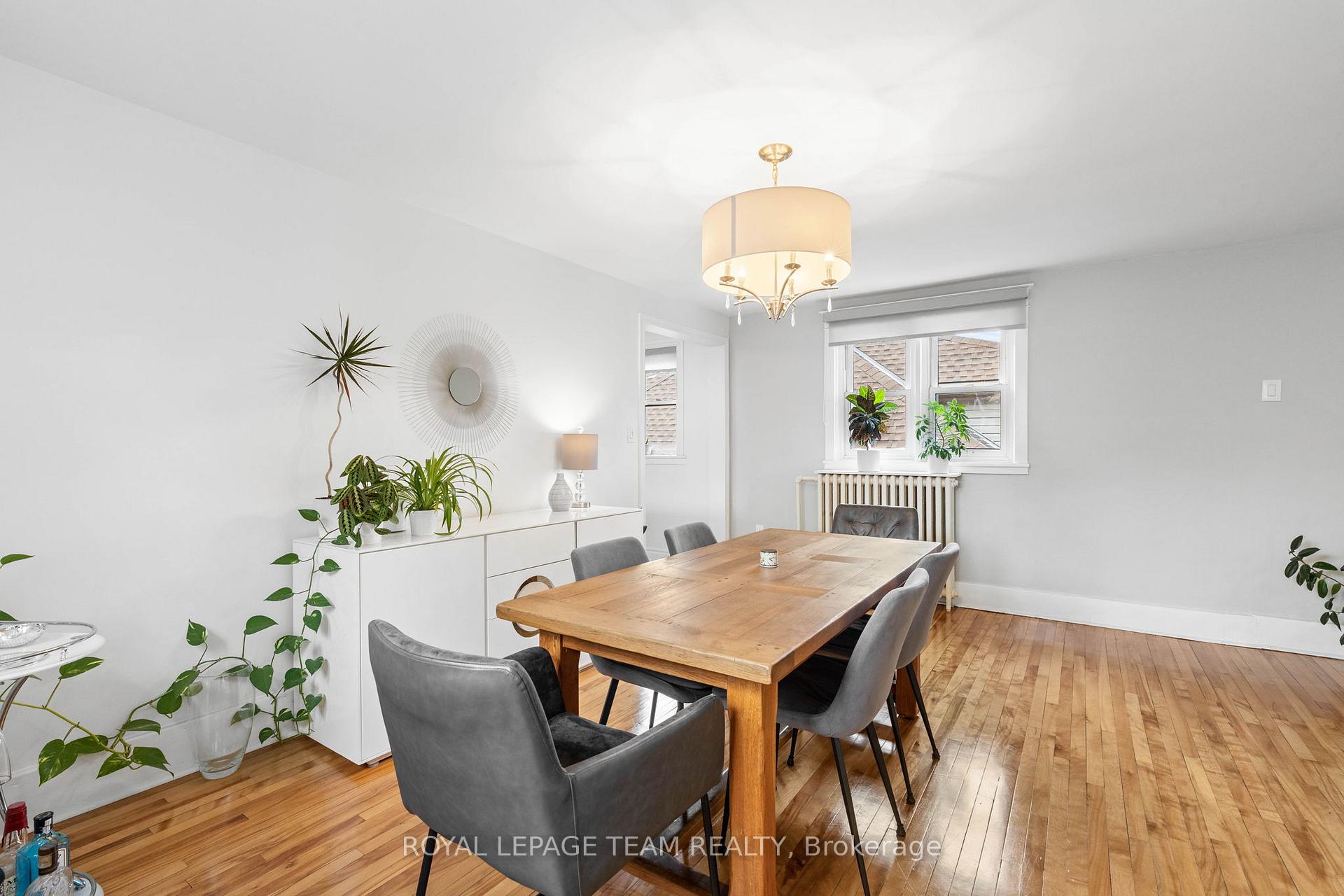 Photo 6 of 160 Crichton Street, Ottawa, New Edinburgh — HOMEH