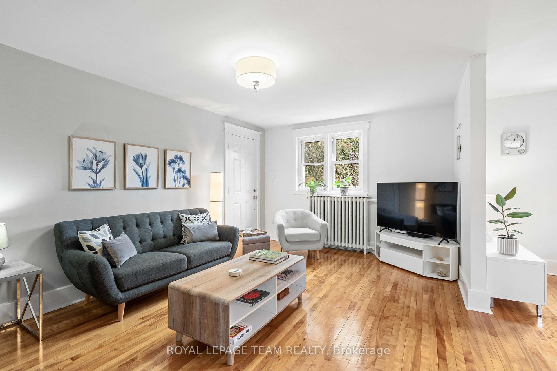 Photo 8 of 160 Crichton Street, Ottawa, New Edinburgh — HOMEH
