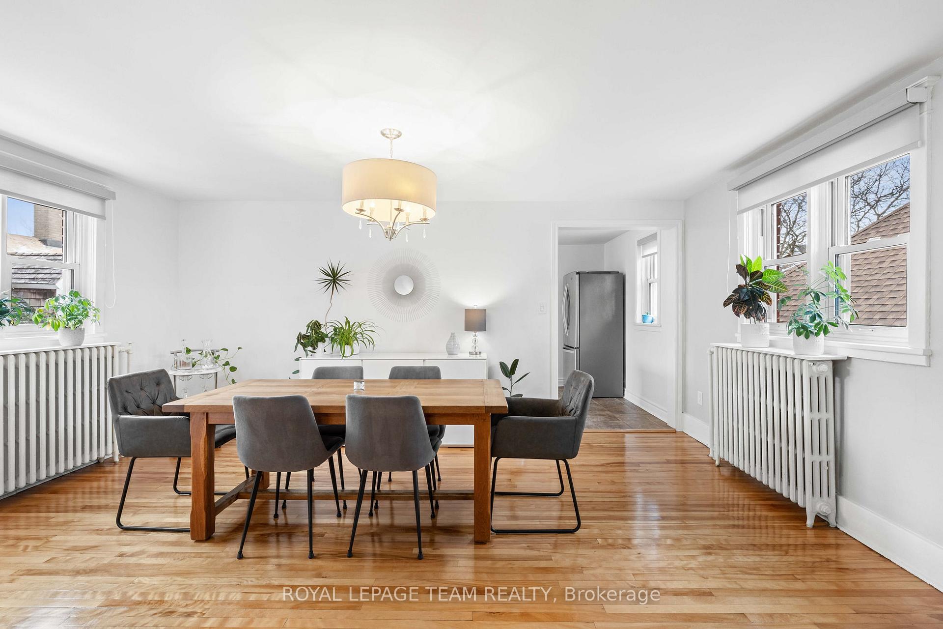 Photo 10 of 160 Crichton Street, Ottawa, New Edinburgh — HOMEH