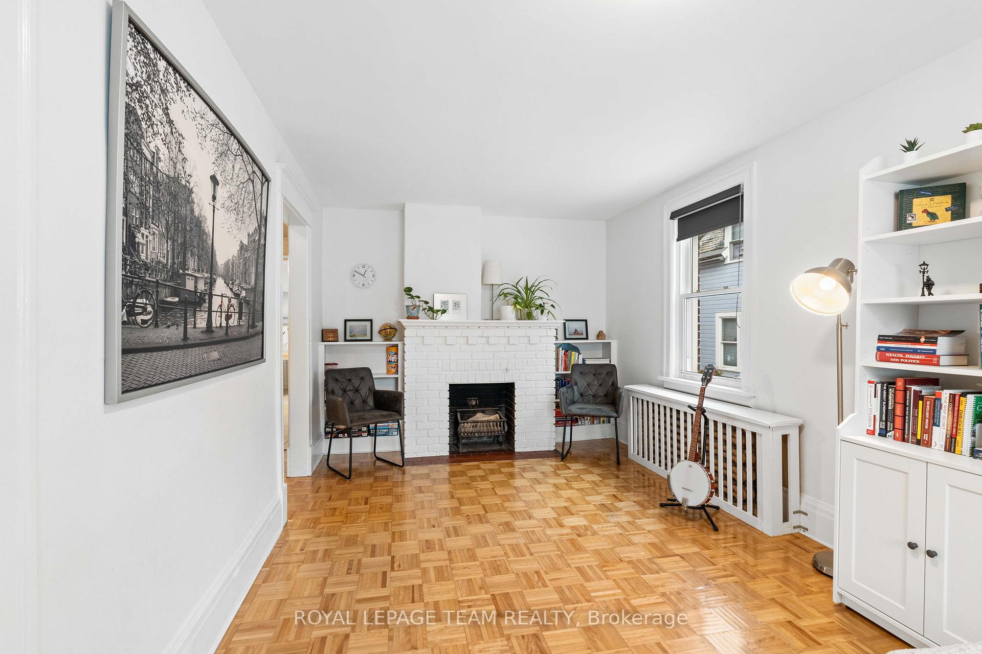 Photo 15 of 160 Crichton Street, Ottawa, New Edinburgh — HOMEH