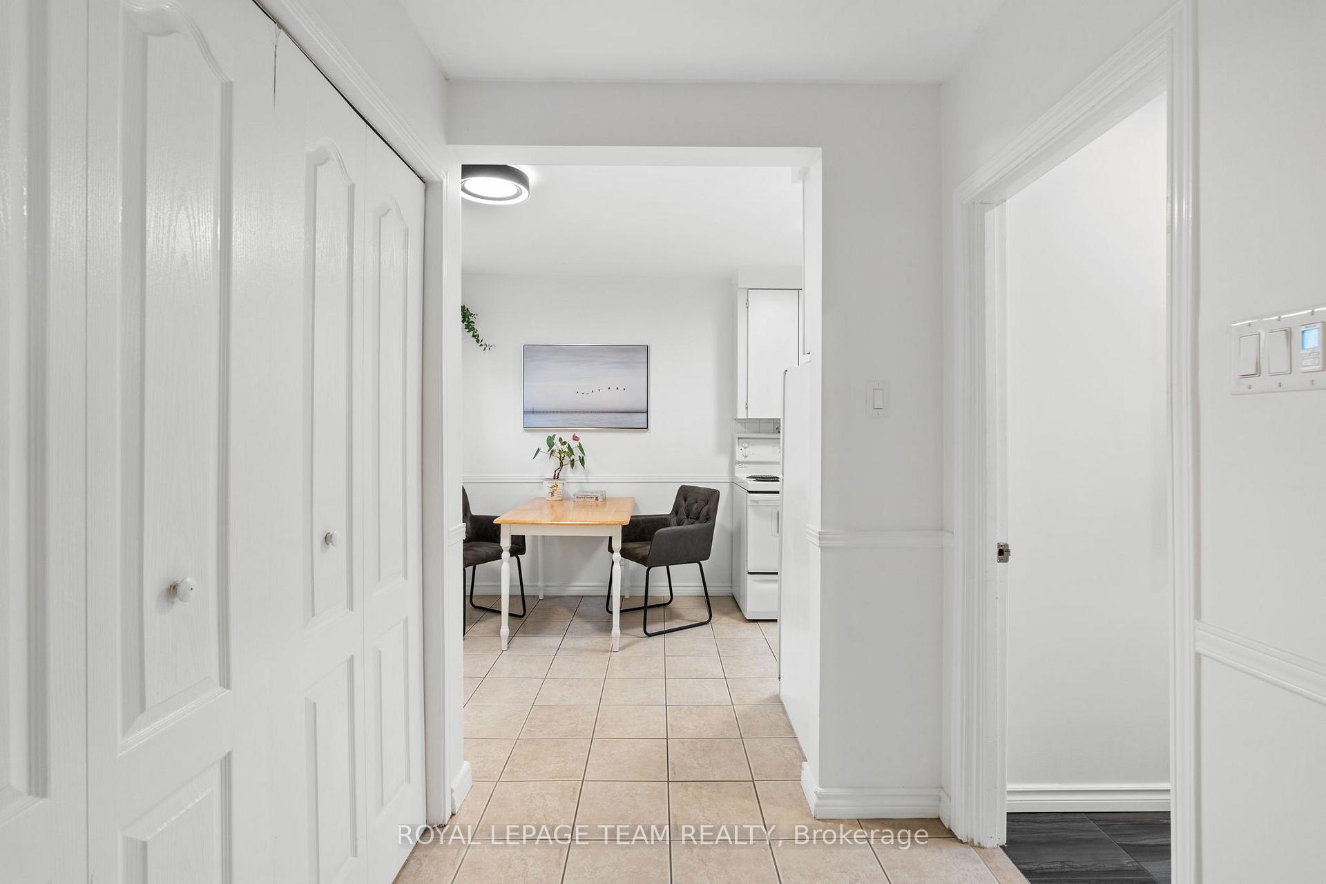 Photo 16 of 160 Crichton Street, Ottawa, New Edinburgh — HOMEH