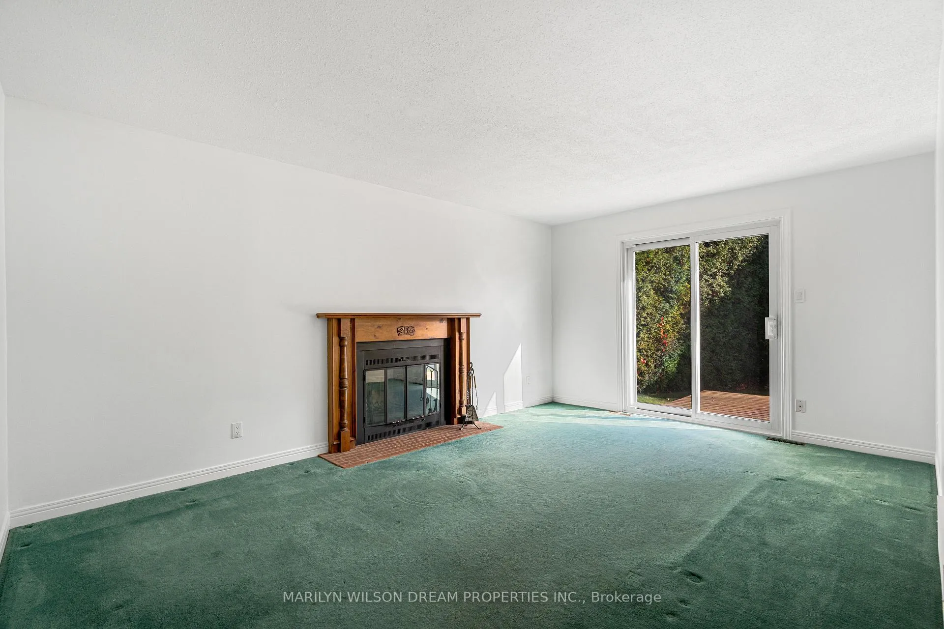 Photo 17 of 1150 Bordeau Grove, Ottawa, Convent Glen — HOMEH