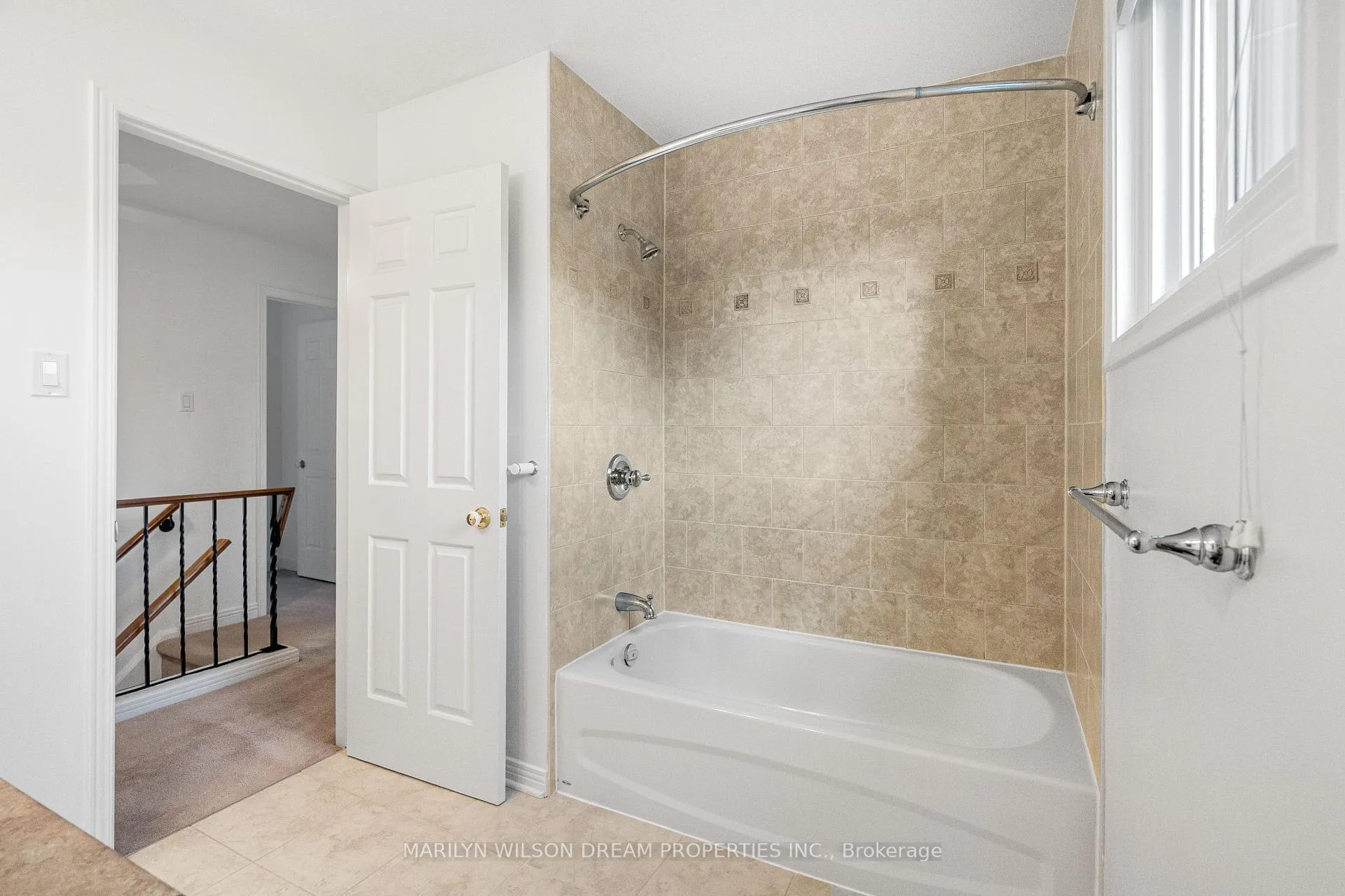 Photo 30 of 1150 Bordeau Grove, Ottawa, Convent Glen — HOMEH