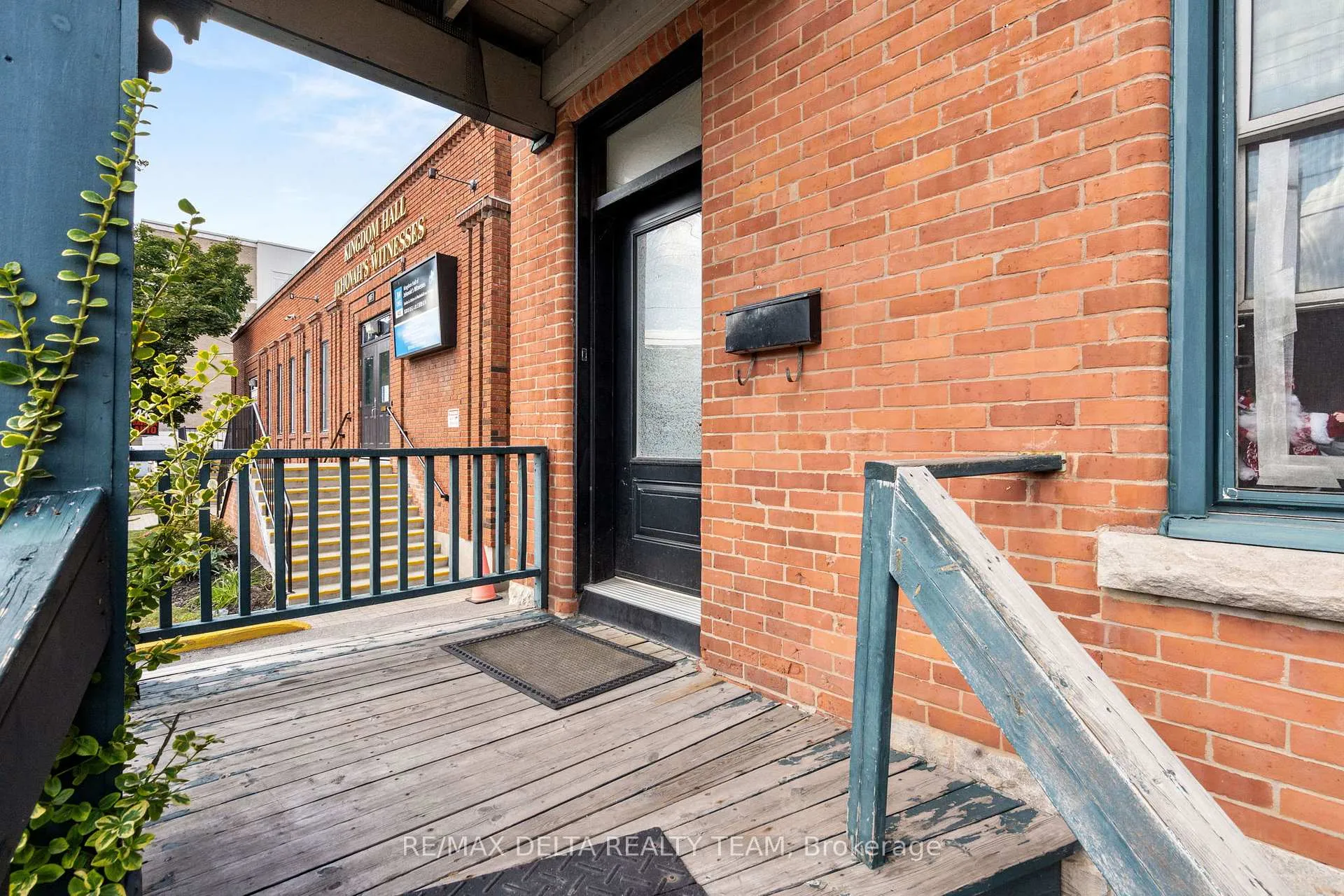 Photo 2 of 397 Gladstone Avenue, Ottawa, Ottawa Centre — HOMEH
