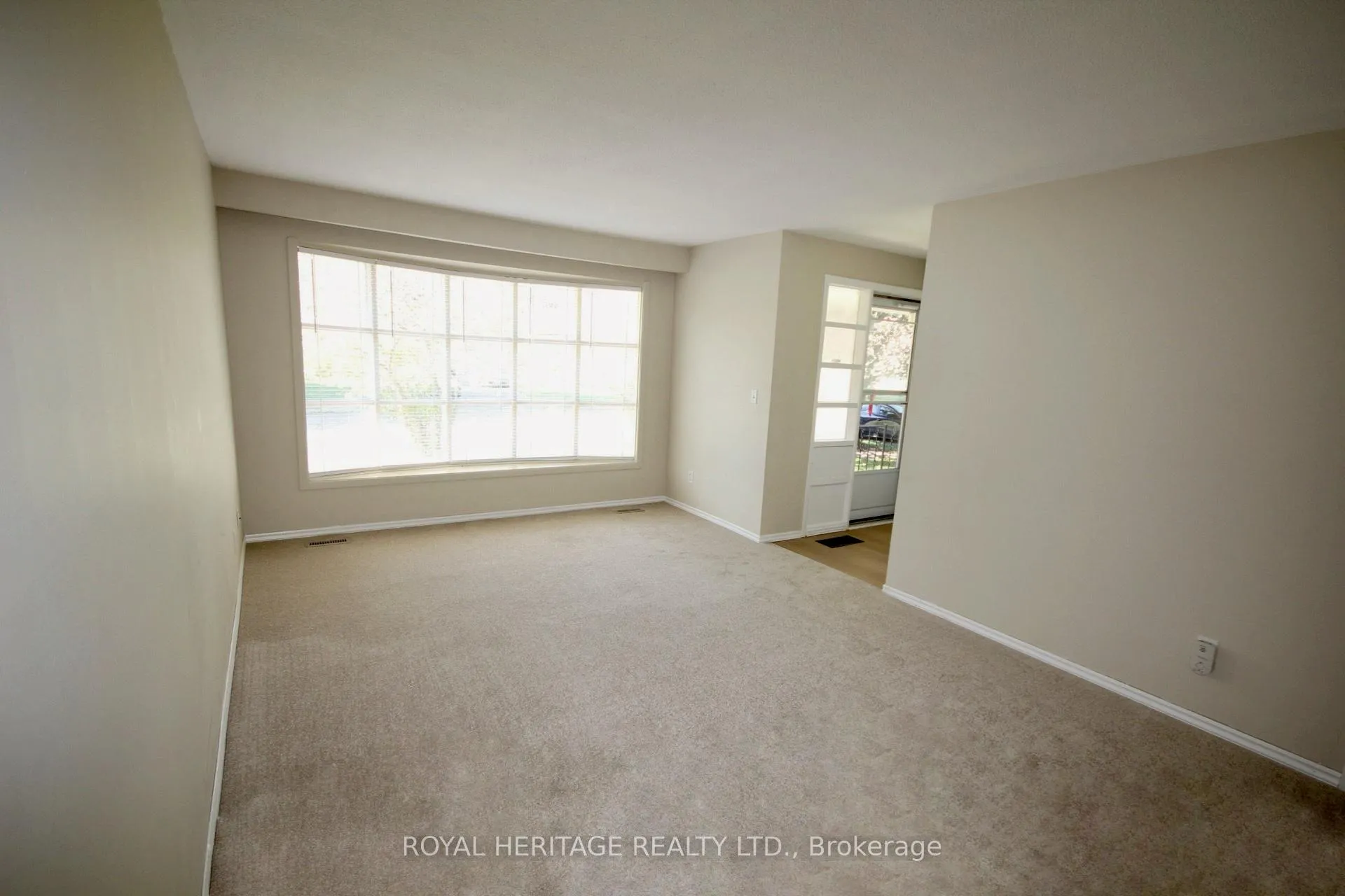 Photo 9 of 1078 Ronlea Avenue S, Oshawa, Donevan — HOMEH