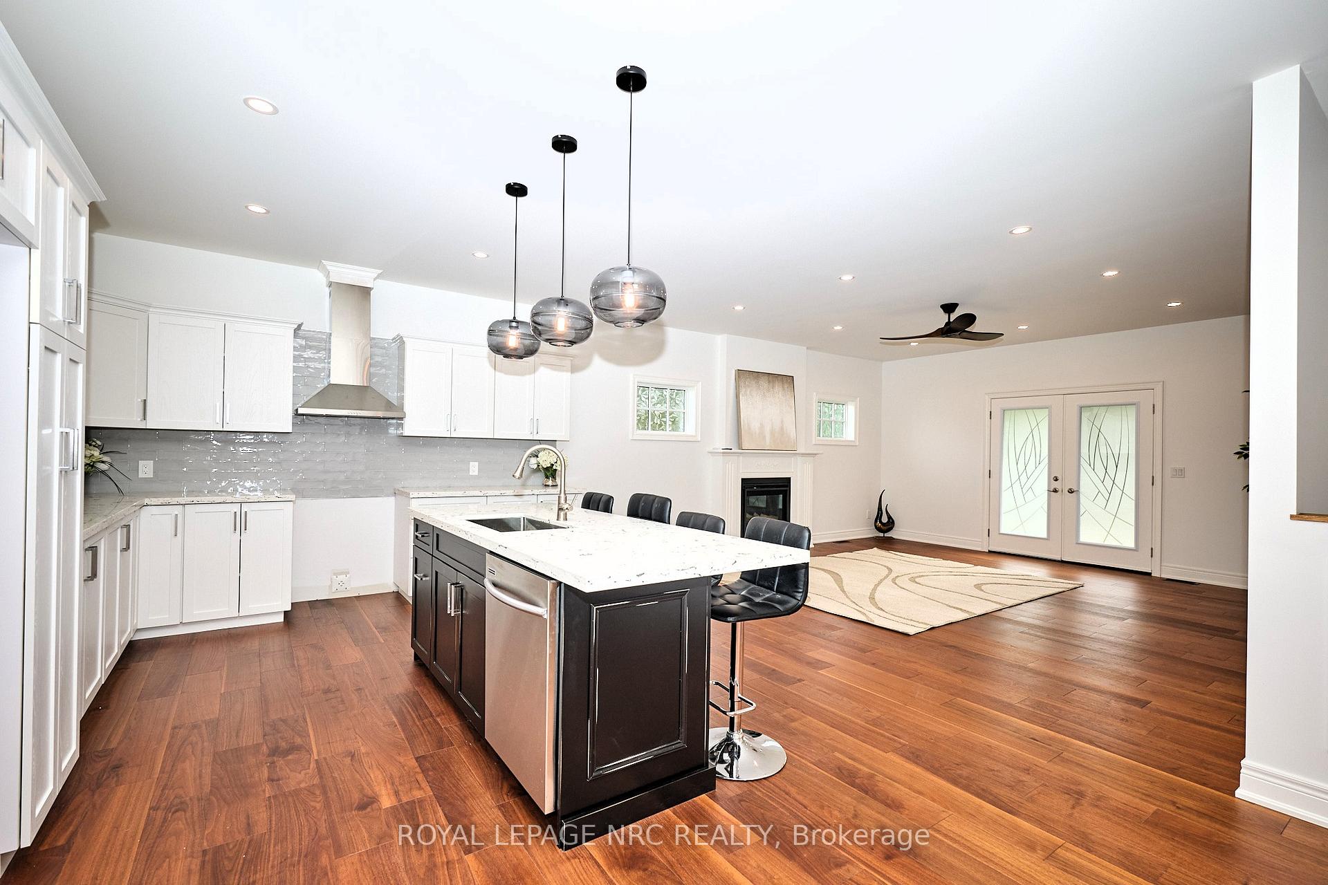 Photo 10 of 1129 Balfour Street, Pelham, Fenwick — HOMEH