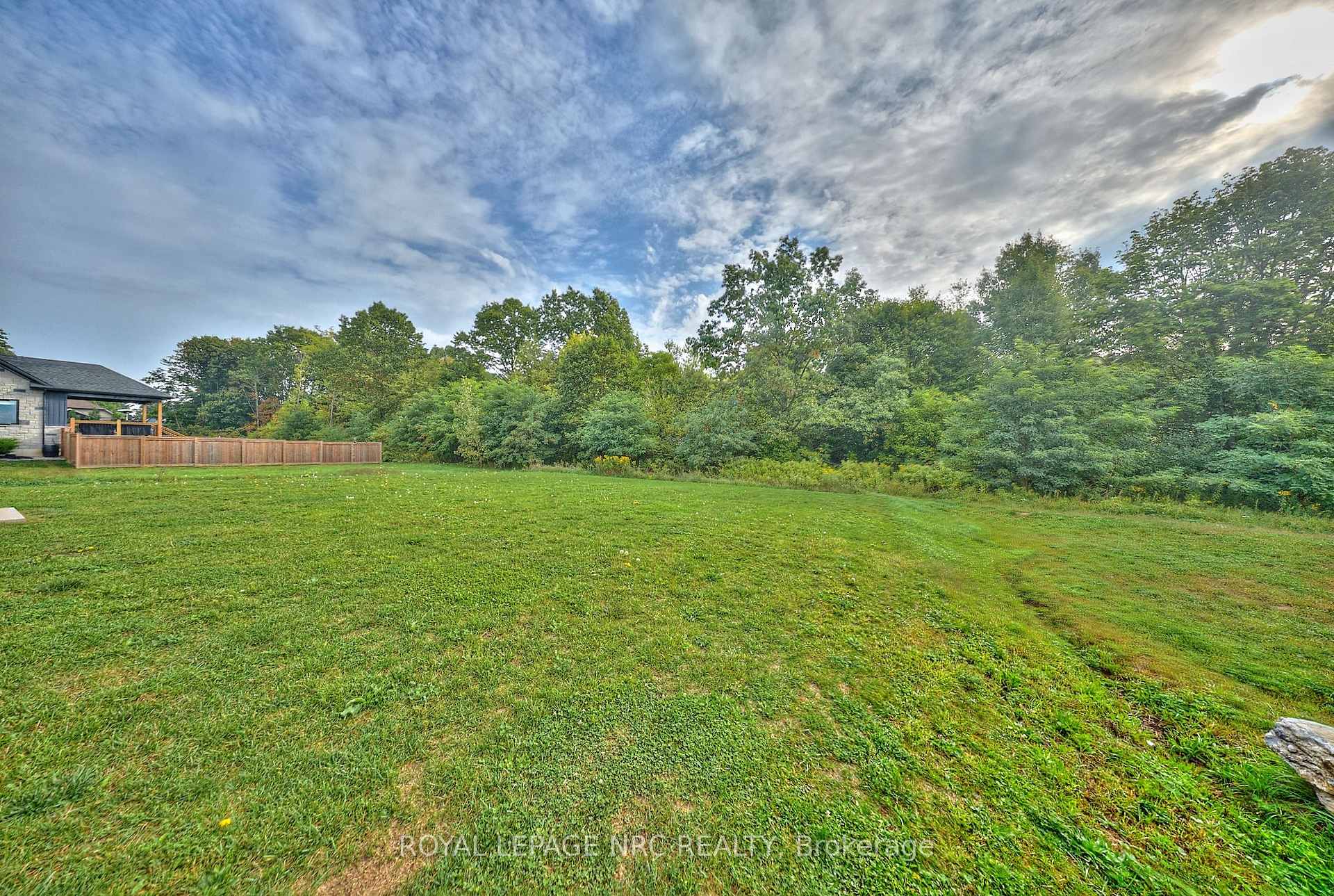 Photo 34 of 1129 Balfour Street, Pelham, Fenwick — HOMEH