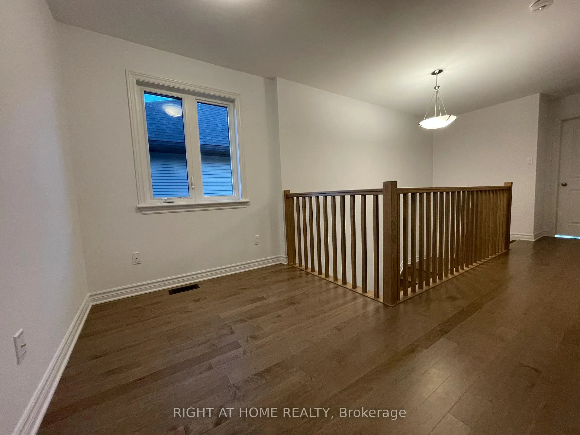 Photo 11 of 636 Cordelette Circle, Ottawa, Mer Bleue/Bradley Estates/Anderson Park — HOMEH