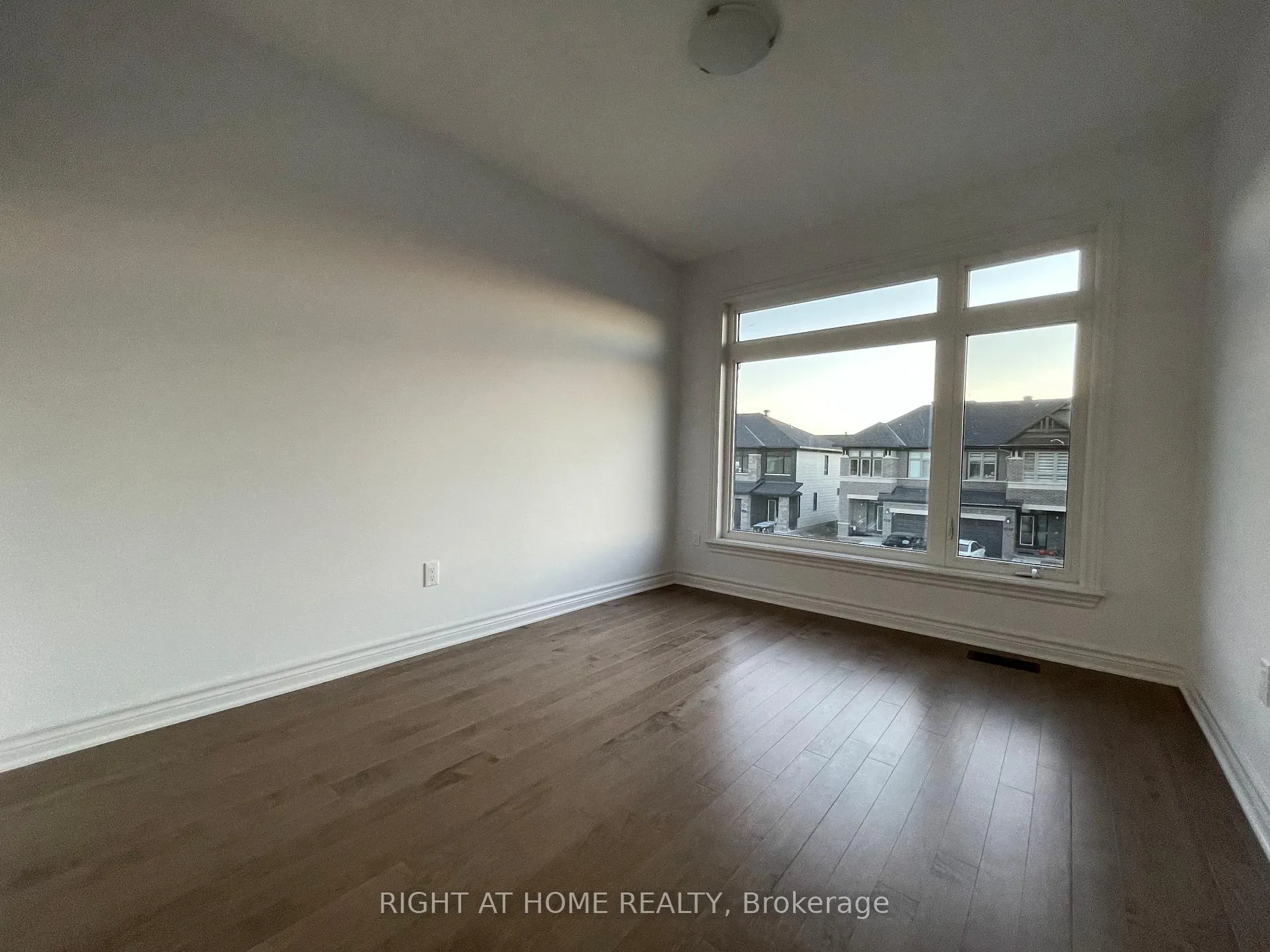 Photo 17 of 636 Cordelette Circle, Ottawa, Mer Bleue/Bradley Estates/Anderson Park — HOMEH