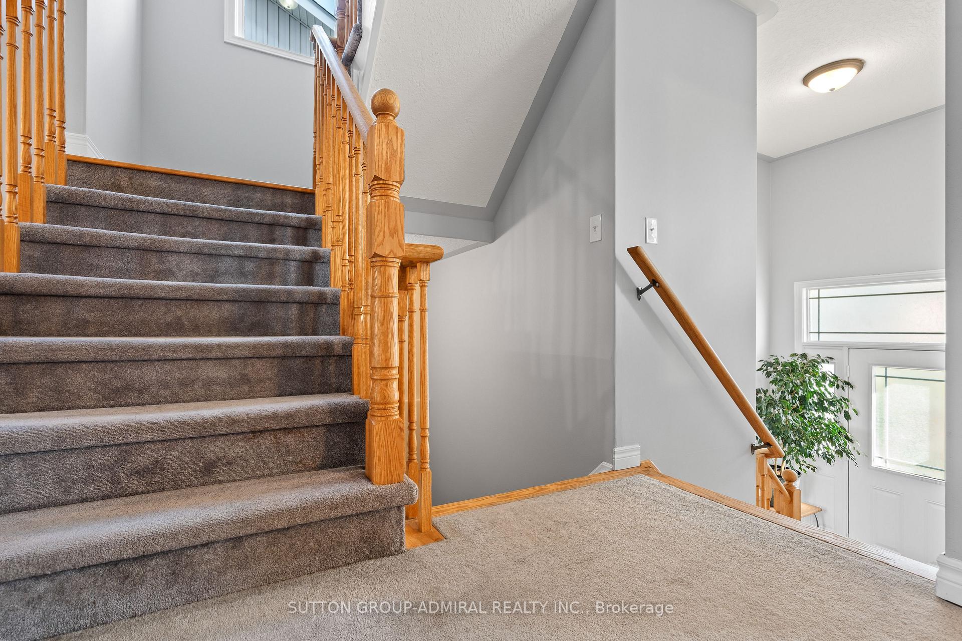Photo 8 of 54 Pearl Drive, Orillia — HOMEH