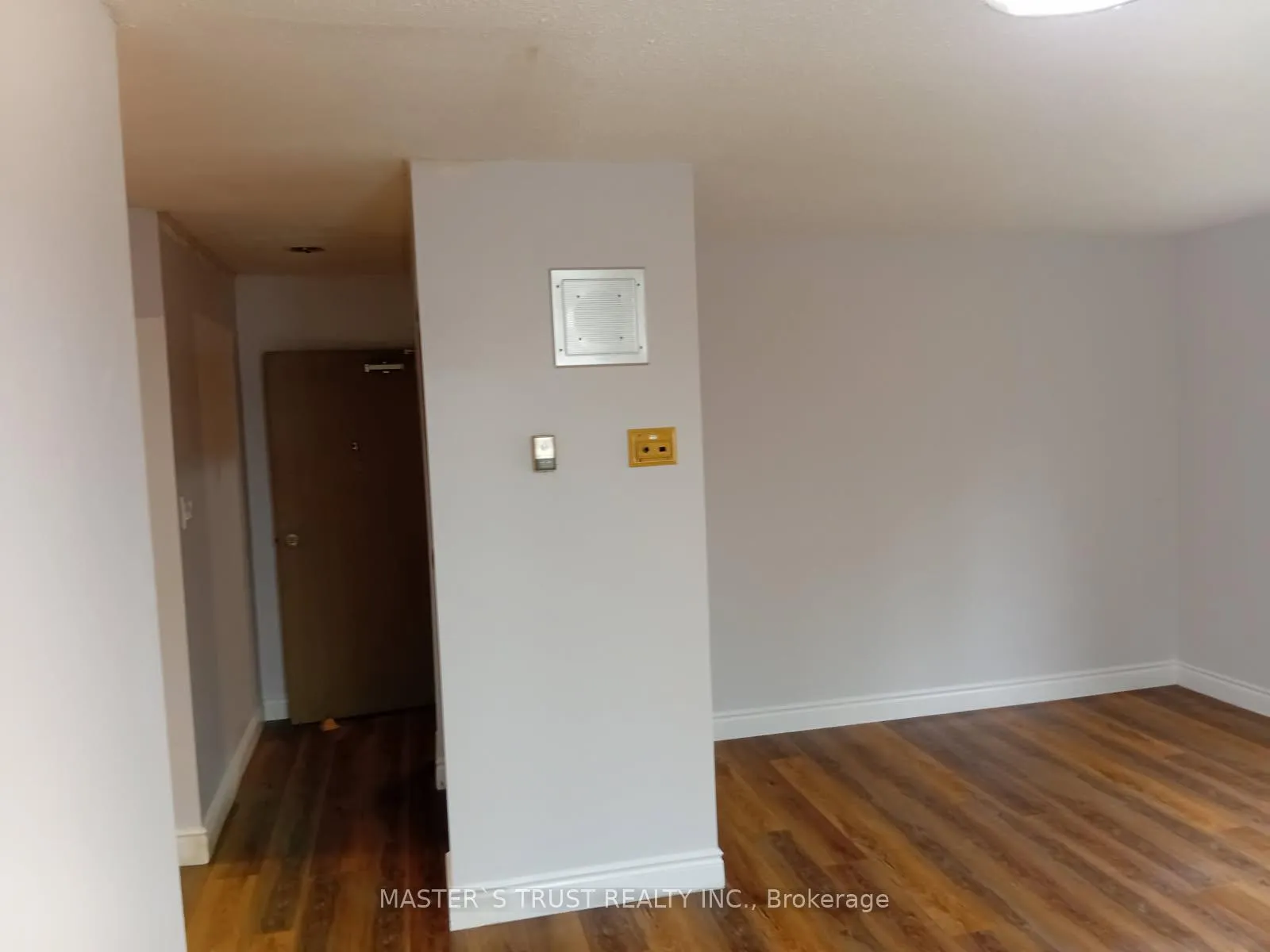 Photo 6 of Unit 3, 190 Borland Street E, Orillia — HOMEH