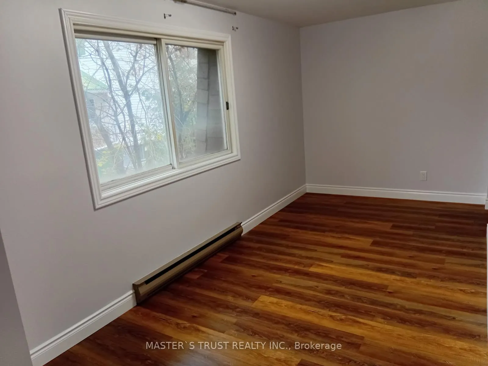 Photo 11 of Unit 3, 190 Borland Street E, Orillia — HOMEH