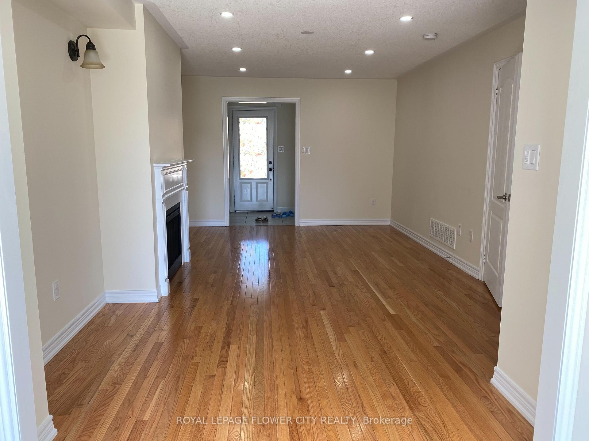 Photo 4 of 108 Swenson Street, New Tecumseth, Alliston — HOMEH