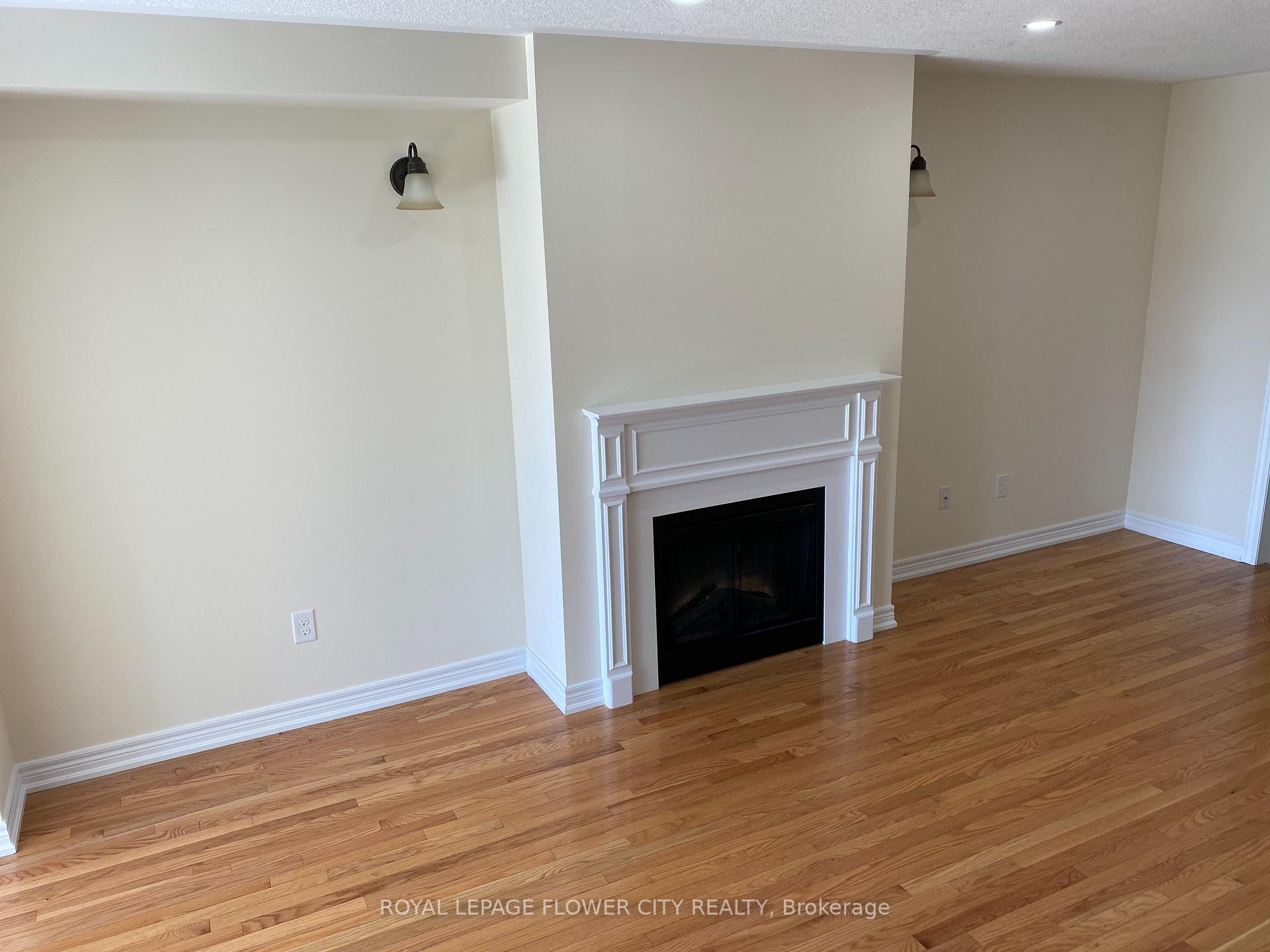 Photo 5 of 108 Swenson Street, New Tecumseth, Alliston — HOMEH