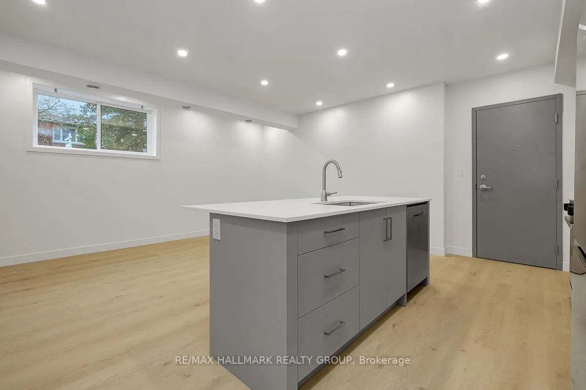 Photo 10 of Unit 1, 199 Columbus Avenue, Ottawa, Overbrook/Castle Heights — HOMEH