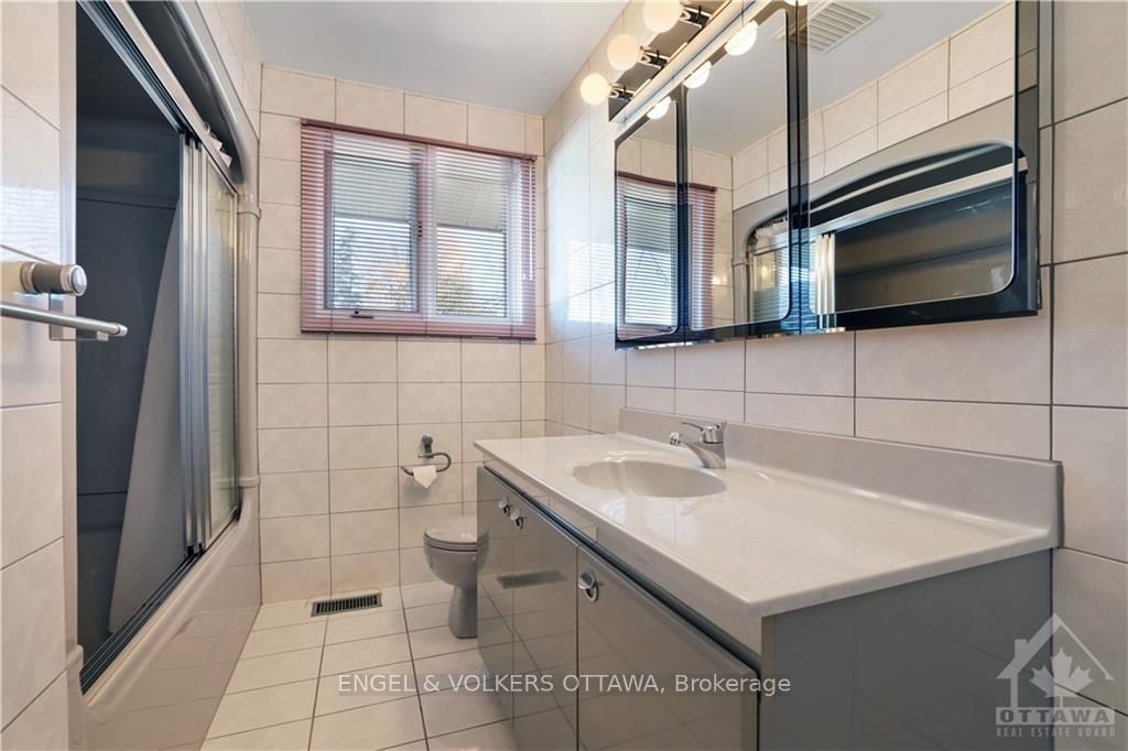Photo 20 of 1349 Bloomsbury Crescent, Ottawa, Parkway Park — HOMEH
