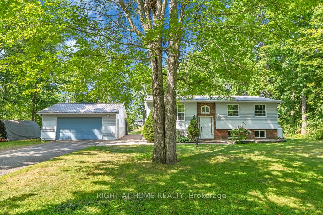 Photo 1 of 1696 Christina Crescent, North Dundas, North Dundas (Mountain) Twp — HOMEH