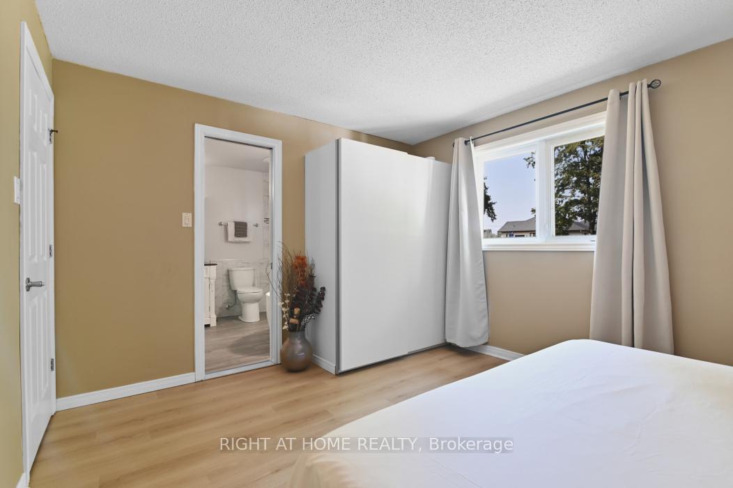 Photo 11 of 1696 Christina Crescent, North Dundas, North Dundas (Mountain) Twp — HOMEH