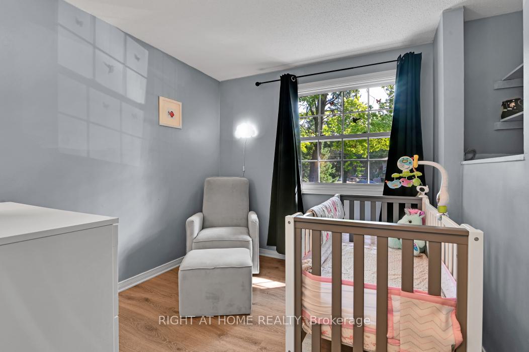 Photo 13 of 1696 Christina Crescent, North Dundas, North Dundas (Mountain) Twp — HOMEH