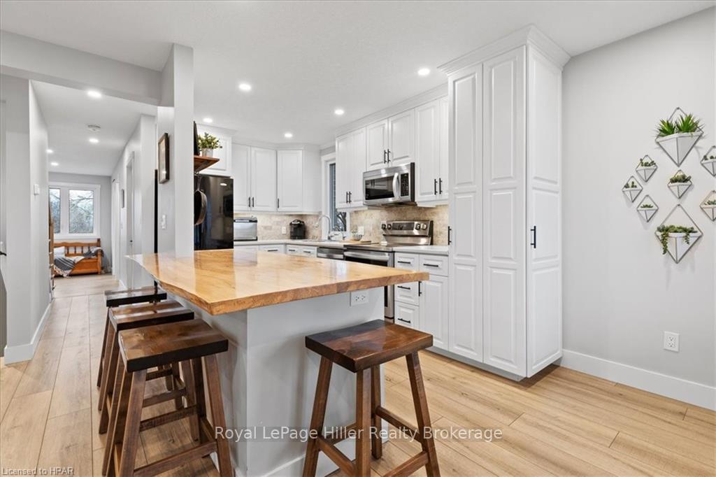 Photo 12 of 4335 Perth Road 119, Perth East, Ellice — HOMEH