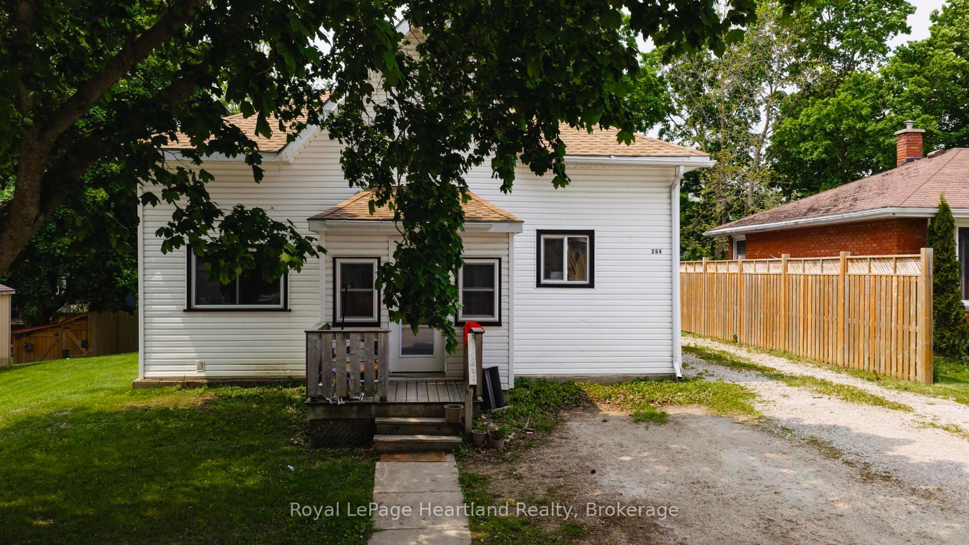 Photo 2 of 264 Edward Street, North Huron, Wingham — HOMEH
